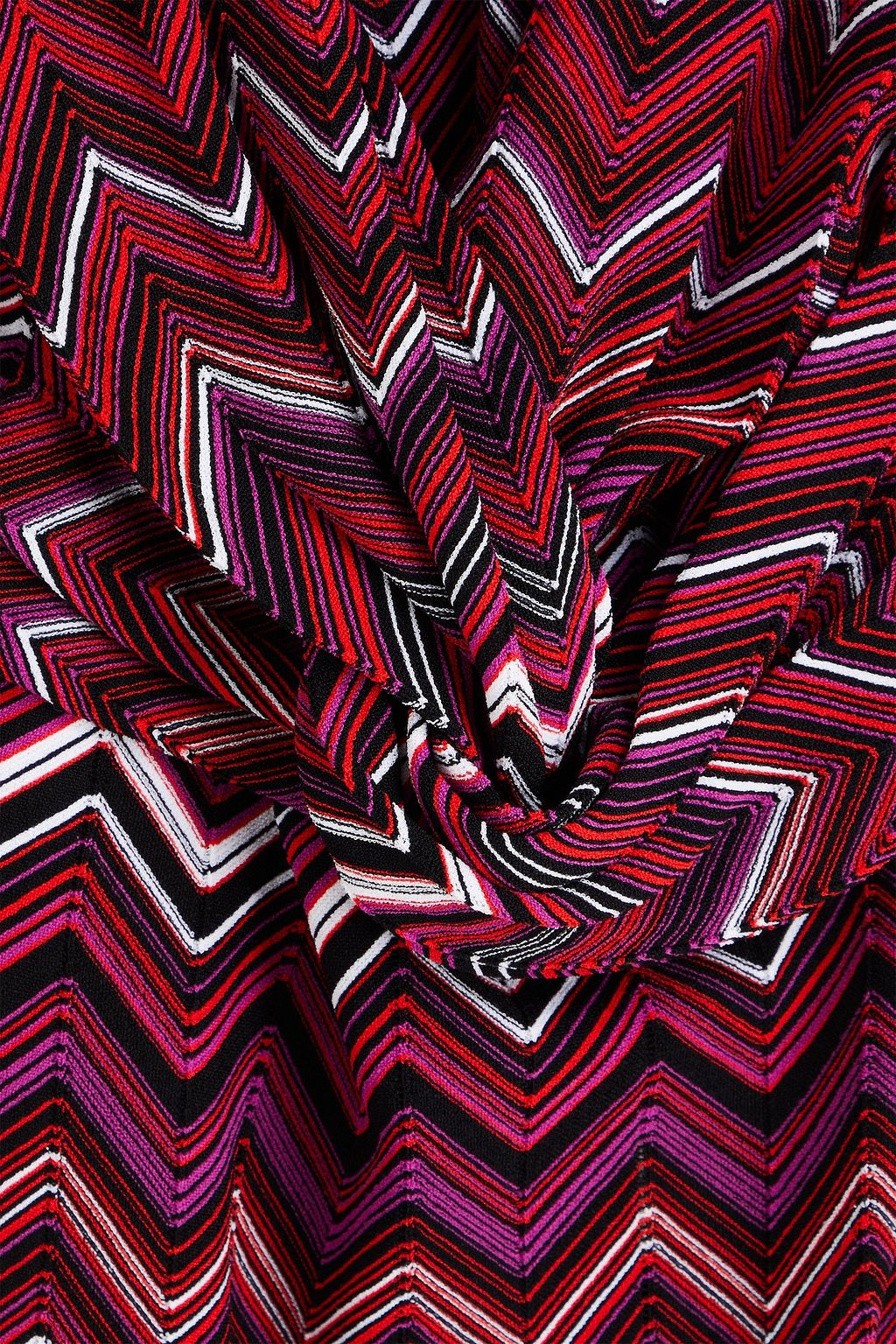 MISSONI فستان قصير بتصميم مكشوف الكتفين من نسيج بحبكة الجاكار بقصّة ملفوفة