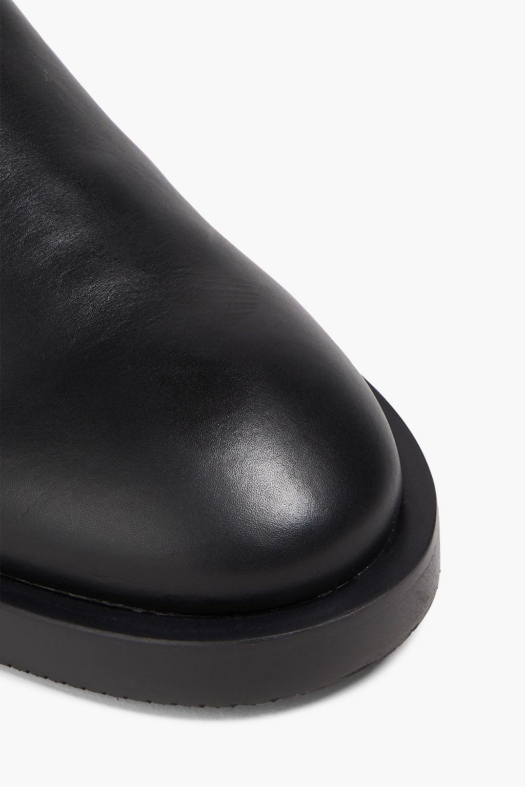STUART WEITZMAN بوت بطول الركبة "مافيريك" من الجلد