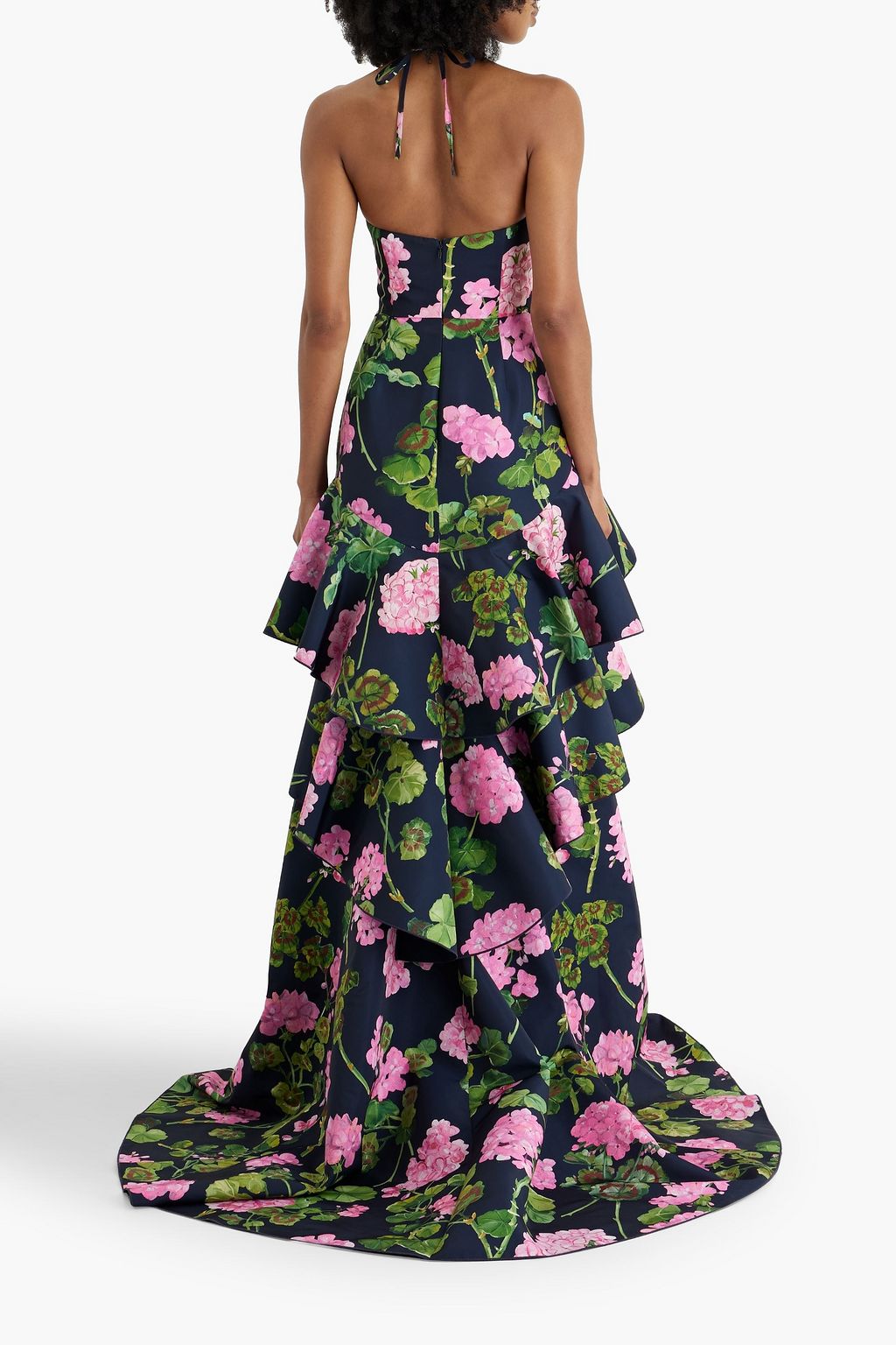 OSCAR DE LA RENTA فستان سهرة برباط حول الرقبة من نسيج الفاي بطبقات متدرجة ومزين بطبعة الأزهار