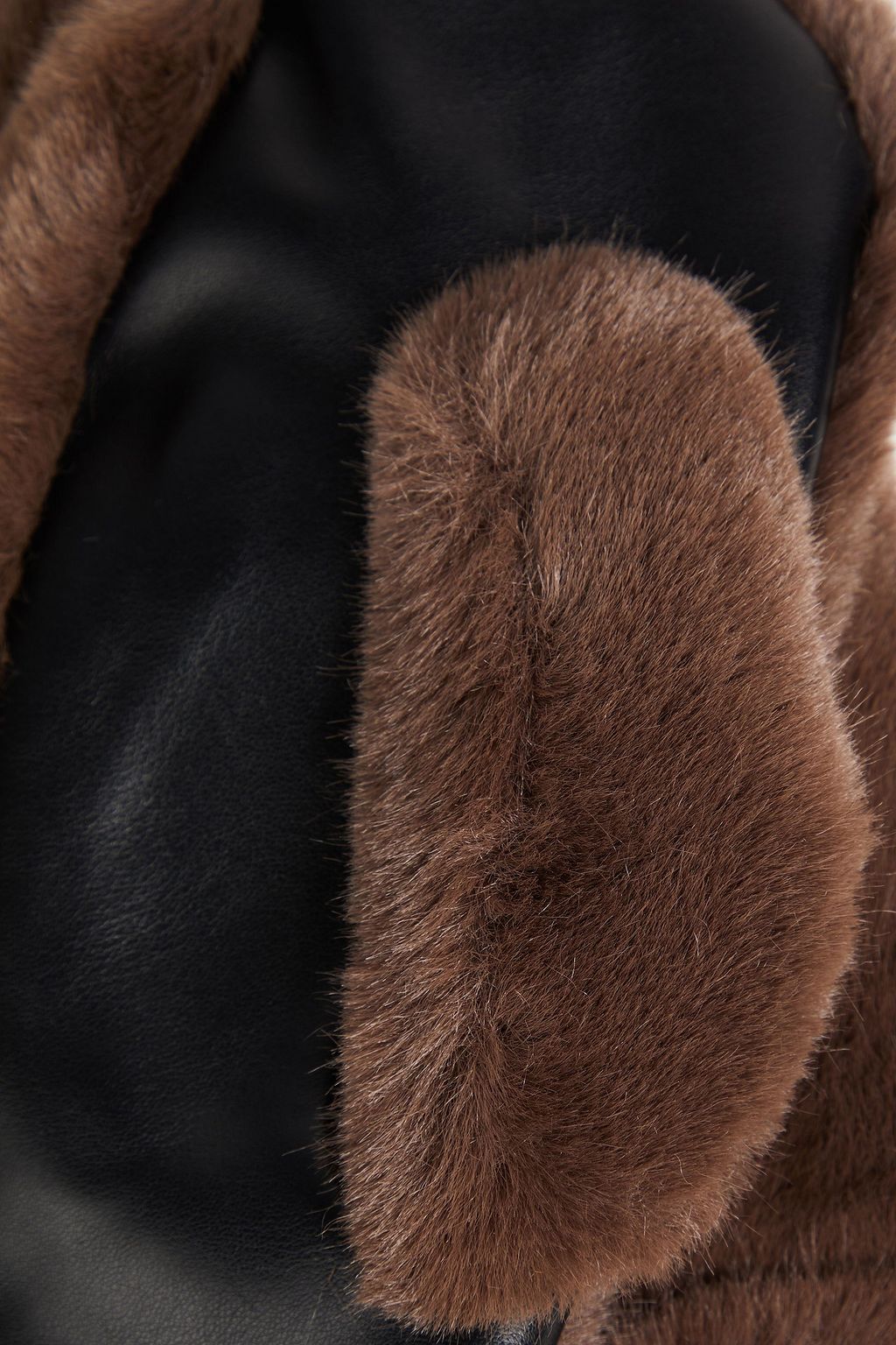 STAND STUDIO Faux fur mittens