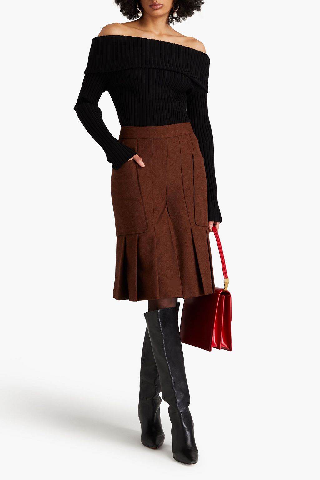 TORY BURCH كنزة رياضية بحبكة مضلّعة وتصميم مكشوف الكتفين
