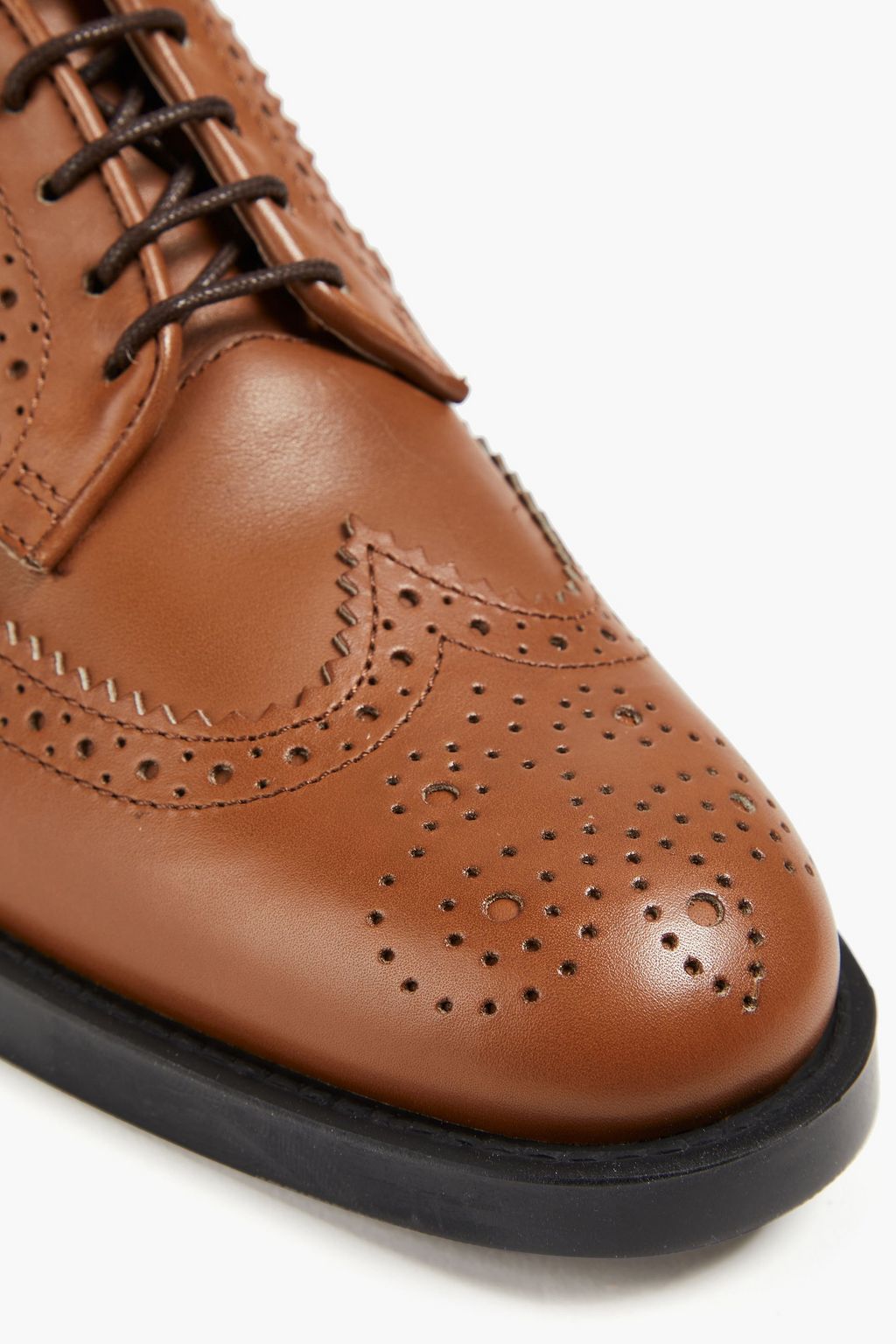 TOD'S حذاء بروغ مصنوع من الجلد