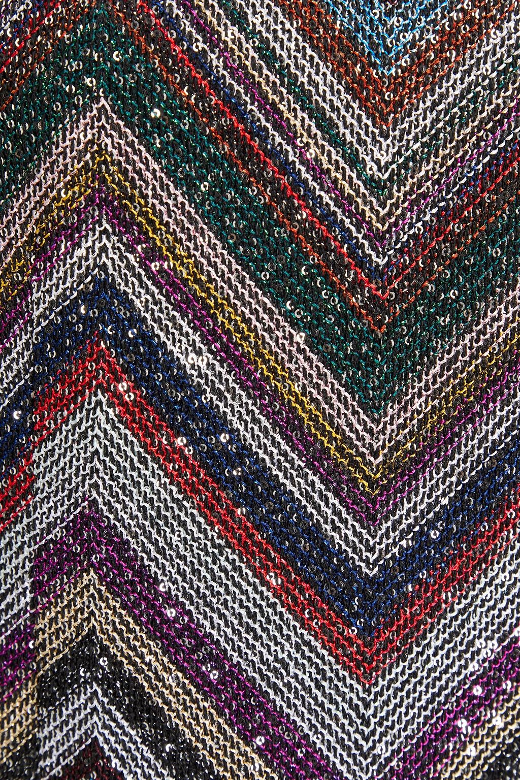 MISSONI فستان متوسط الطول من نسيج محبوك بنمط كروشيه مزين بأقراص برّاقة
