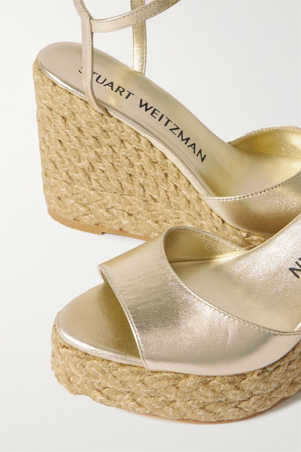 STUART WEITZMAN 메탈릭 가죽 에스파드류 웨지 샌들