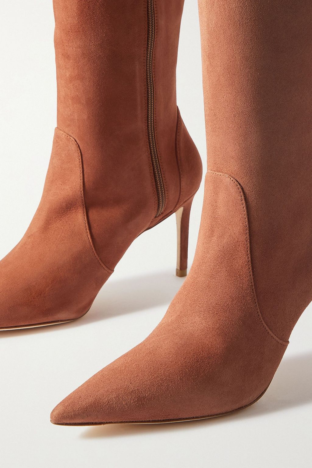 STUART WEITZMAN بوت Stuart بطول الركبة من جلد السويد