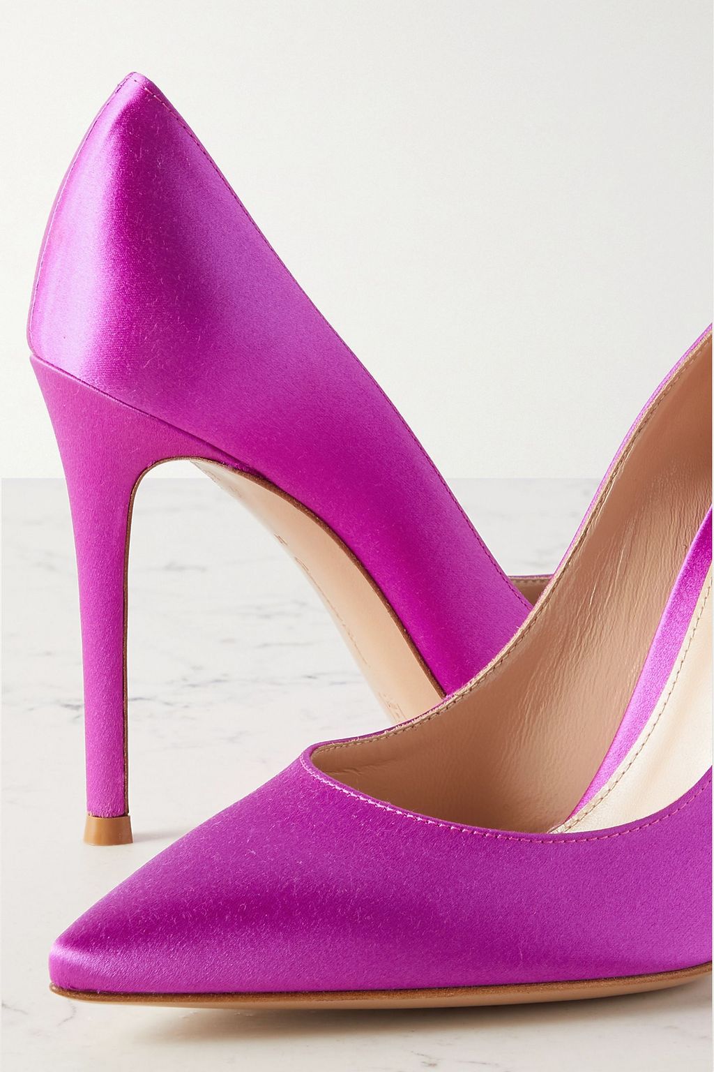 GIANVITO ROSSI Gianvito 105 satin pumps
