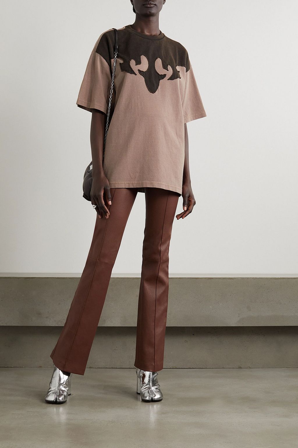 HELMUT LANG بنطال من الجلد بقصة بوت كات