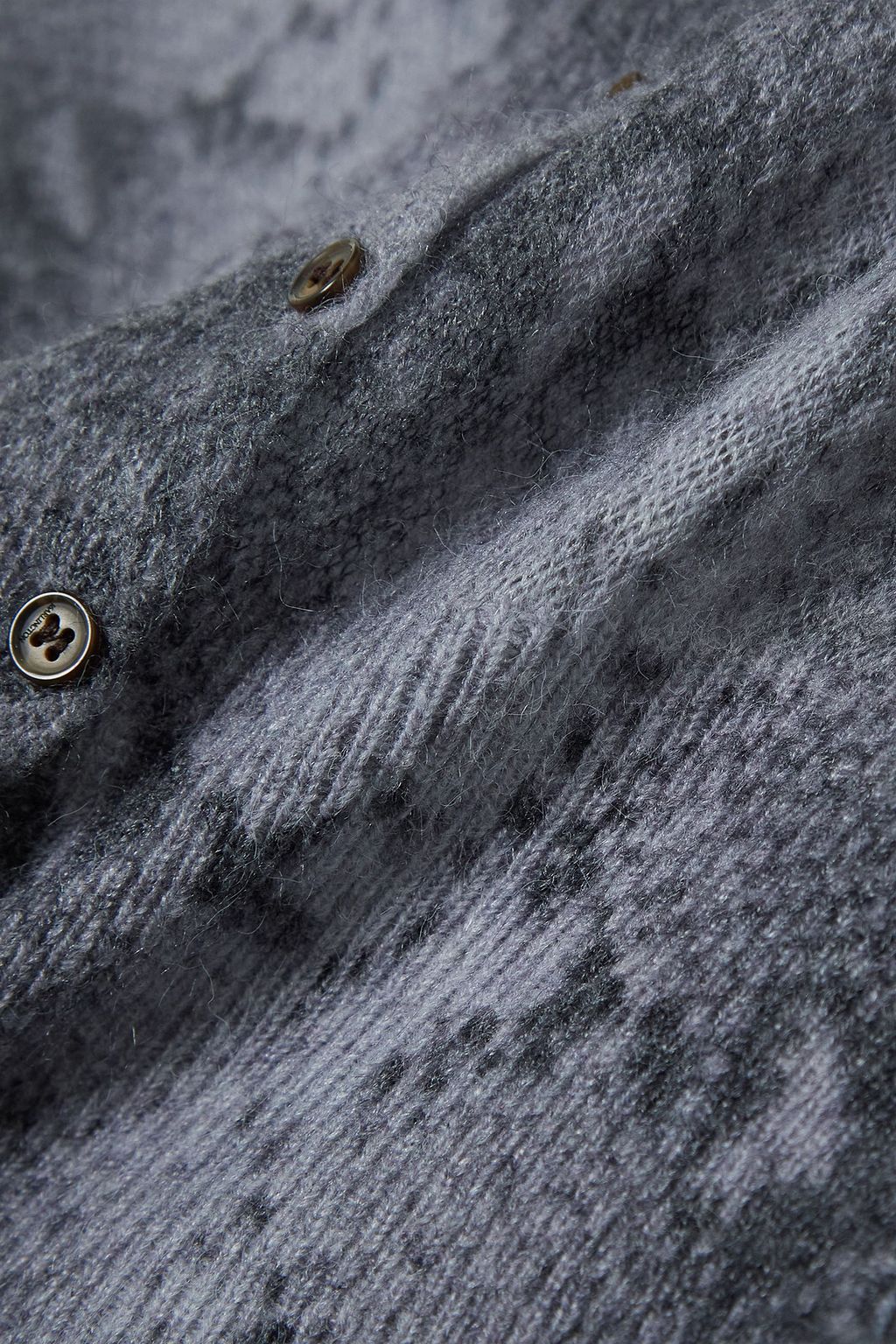 16ARLINGTON Endora snake-print knitted cardigan