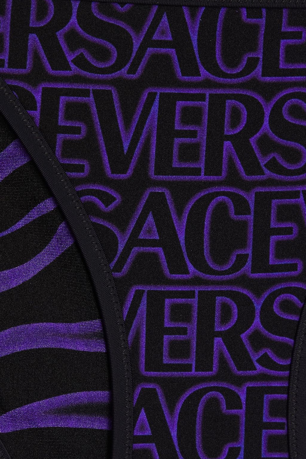 VERSACE سروال بيكيني يمكن ارتداؤه على الوجهين بخصر منخفض الارتفاع وبطبعات
