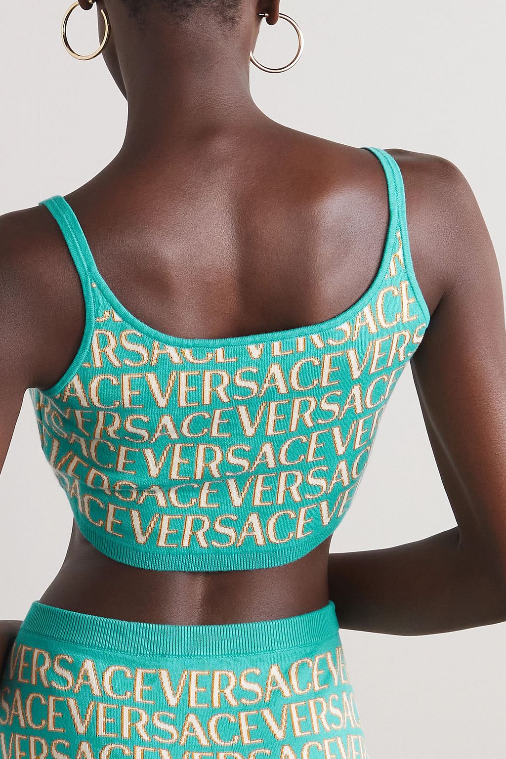 VERSACE بلوزة قصيرة من مزيج قطن بحبكة جاكار مزركشة