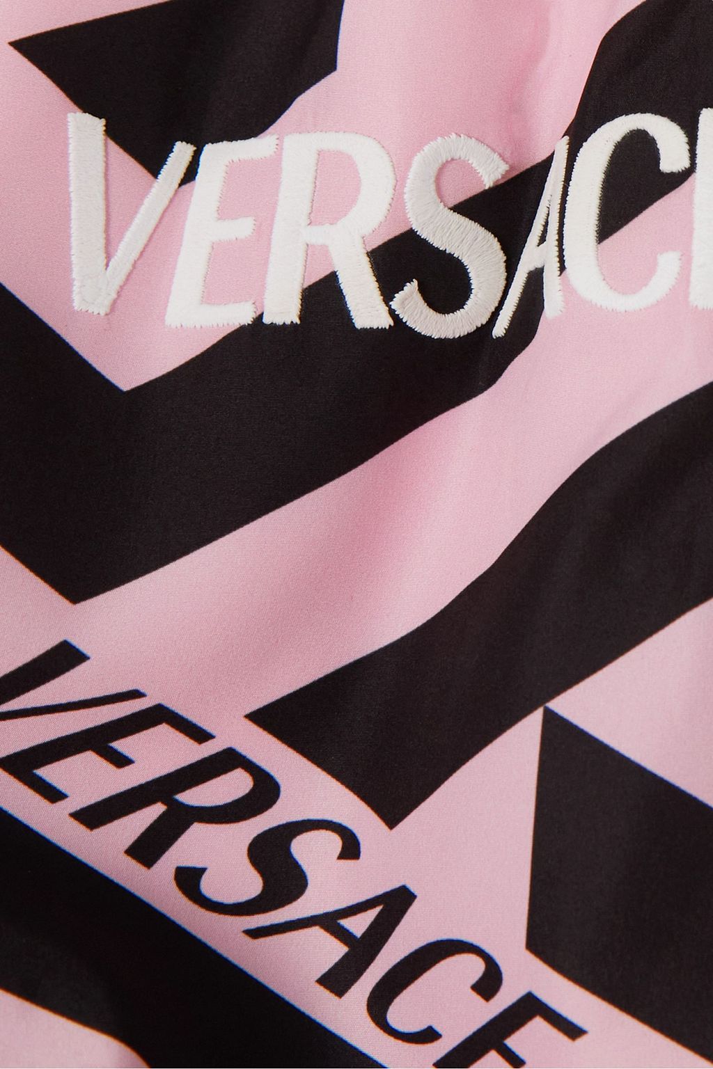 VERSACE بنطال رياضي مطرّز من قماش عازل بقطع متعدّدة وطبعات
