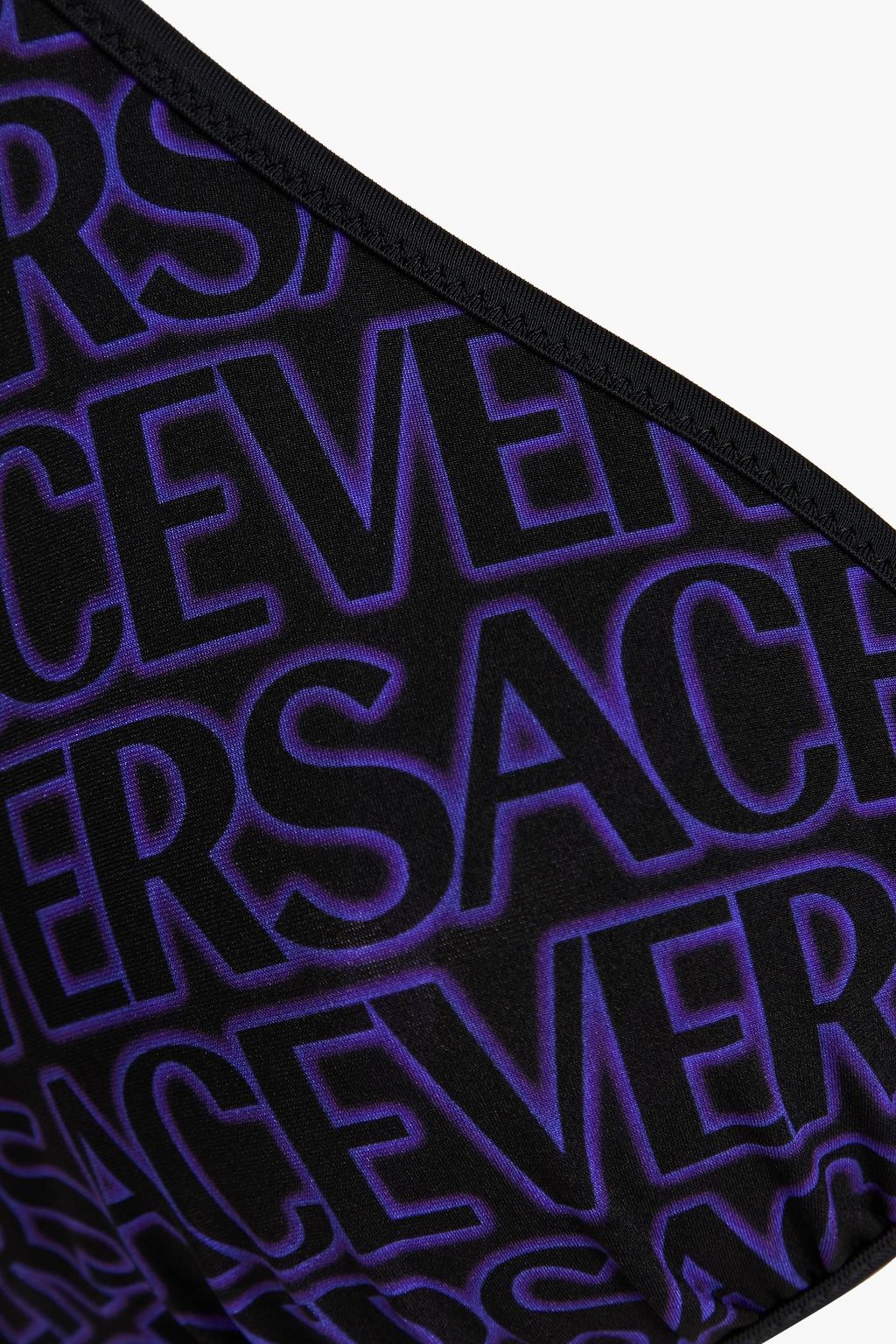 VERSACE توب بيكيني "ميراندا" يمكن ارتداؤه على الوجهين مثلّث الشكل ومطبّع برسومات