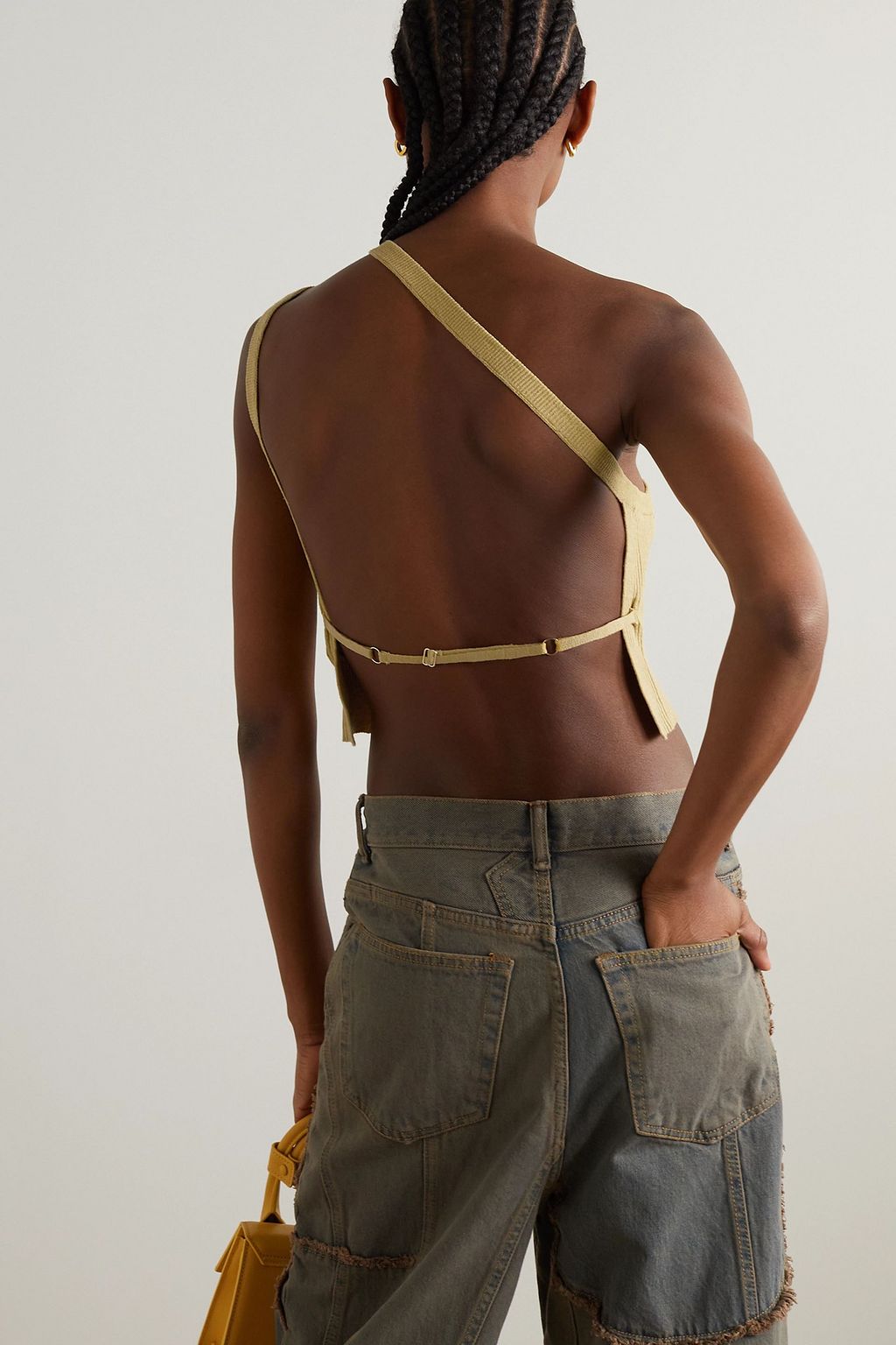 JACQUEMUS بلوزة Ascu بكتف واحدة من مزيج كتّان مضلّع
