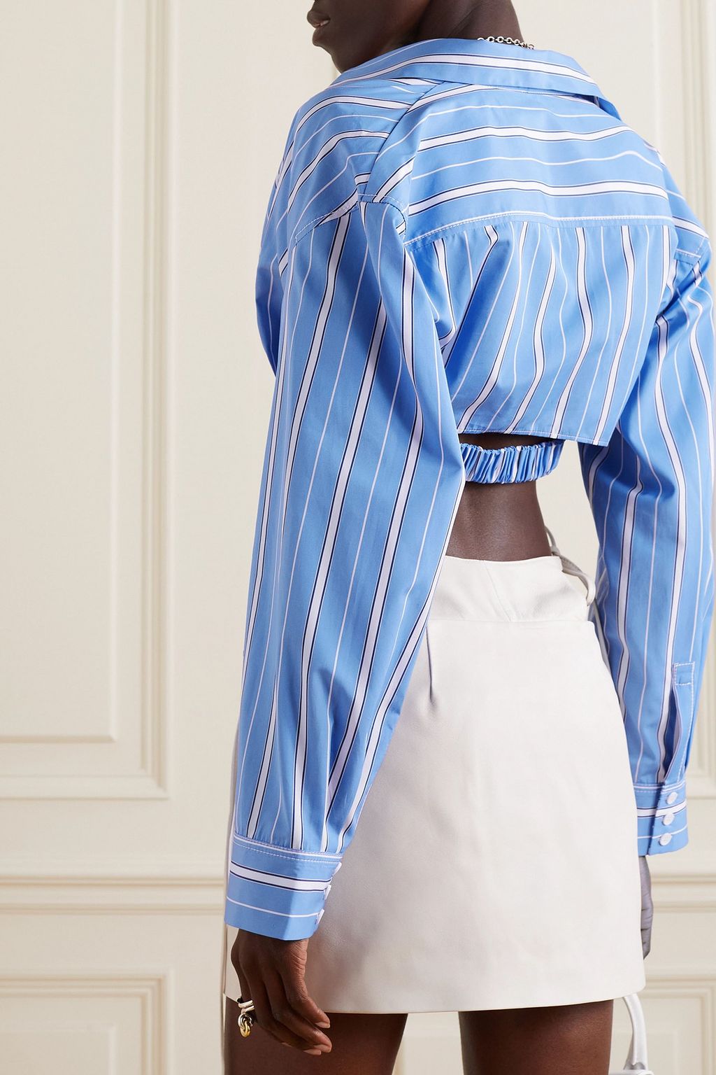 JACQUEMUS قميص Bahia قصير بتأثير ملفوف من قطن البوبلين المخطط