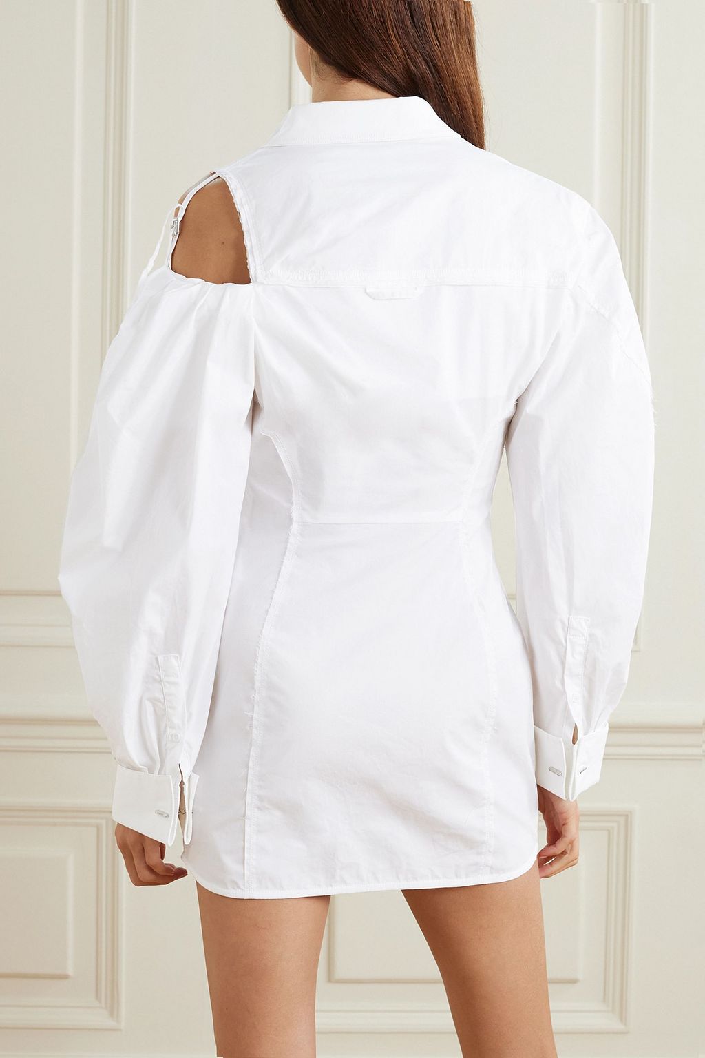 JACQUEMUS فستان بأسلوب القميص Galliga قصير من مزيجٍ من قطن البوبلين بفتحة