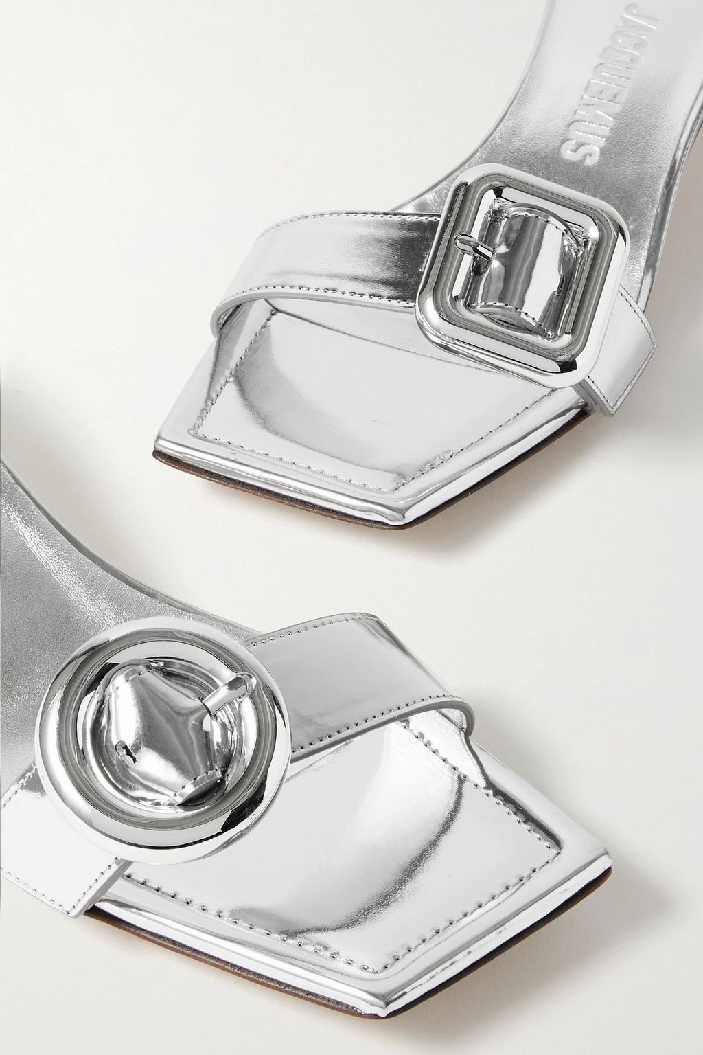 JACQUEMUS Regalo buckled metallic leather mules