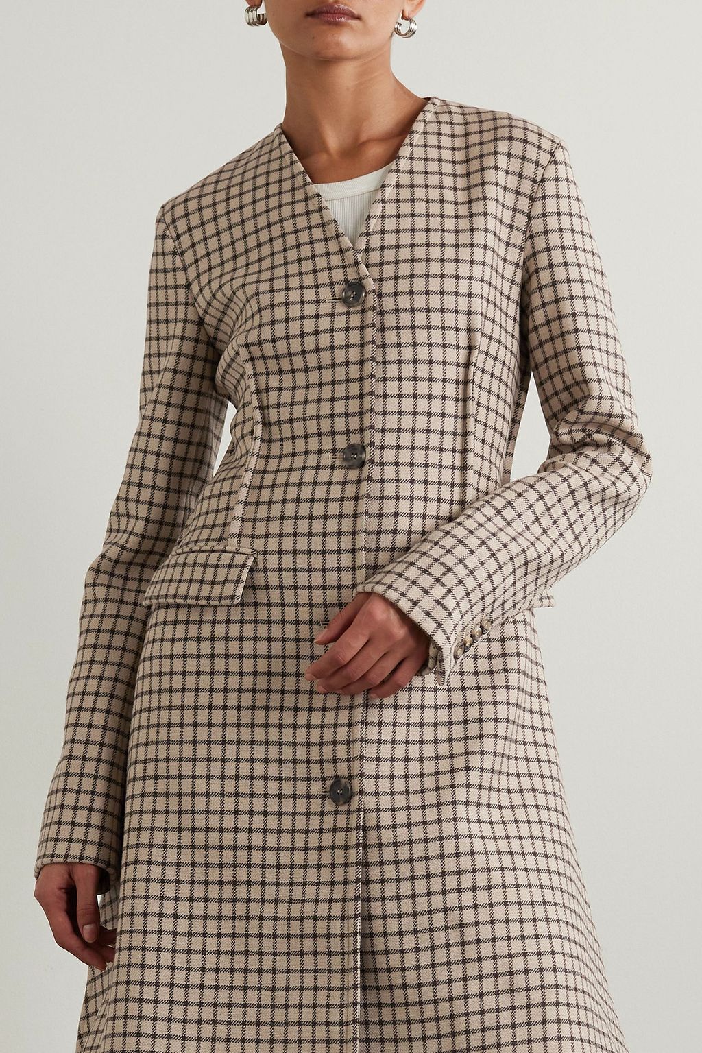 JW ANDERSON معطف محبوك بنقشة المربعات مزخرف بالجلد