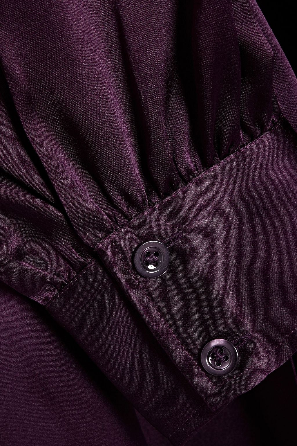 FRAME قميص من حرير ساتان بتصميم مزموم