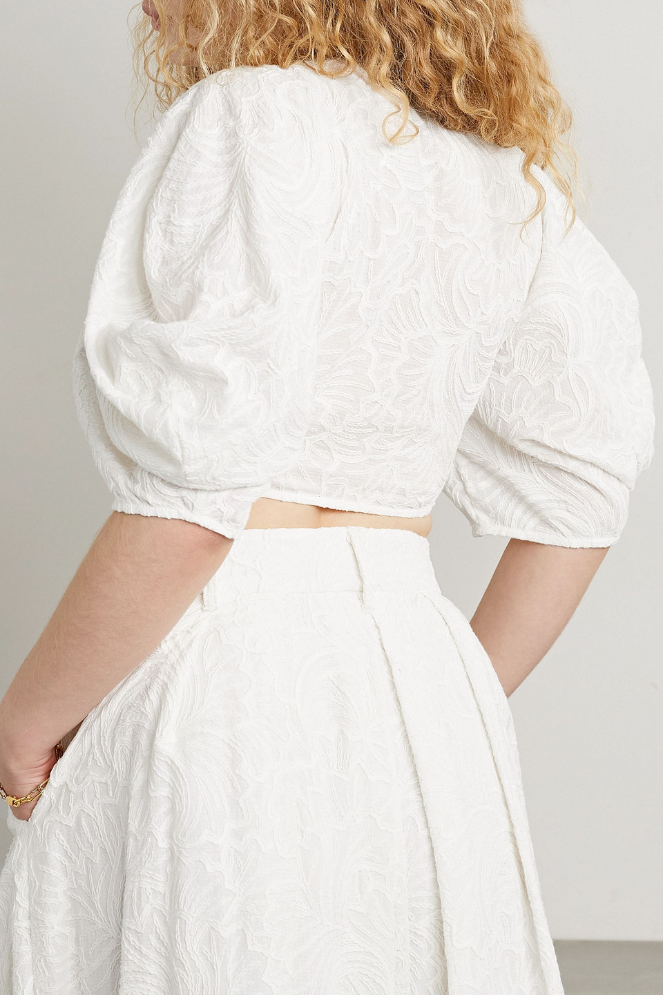 MARA HOFFMAN NAVYA CROPPED TIE-FRONT EMBROIDERED COTTON-VOILE TOP