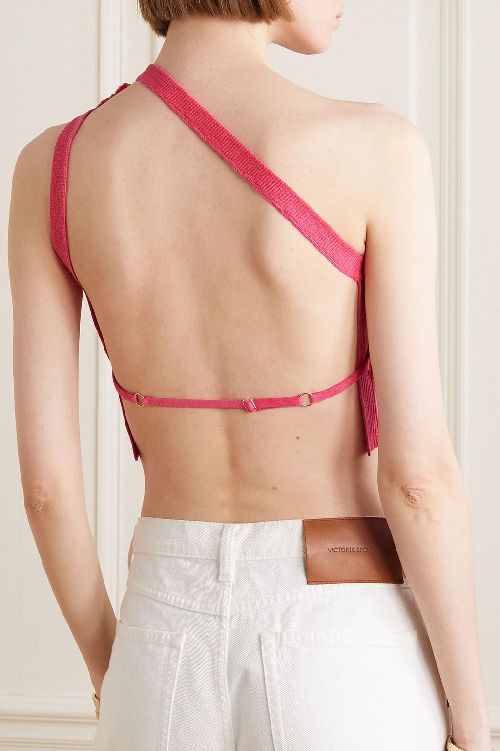 JACQUEMUS بلوزة Ascu بكتف واحدة من مزيج كتّان مضلّع