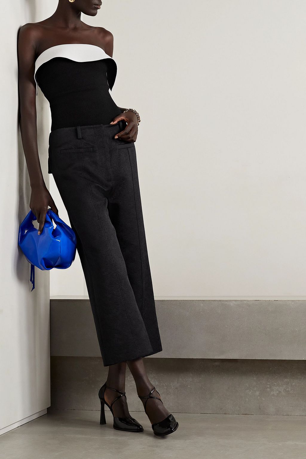 PROENZA SCHOULER بنطال قصير واسع الساقين من مزيج القطن والصوف بحبكة الجاكار