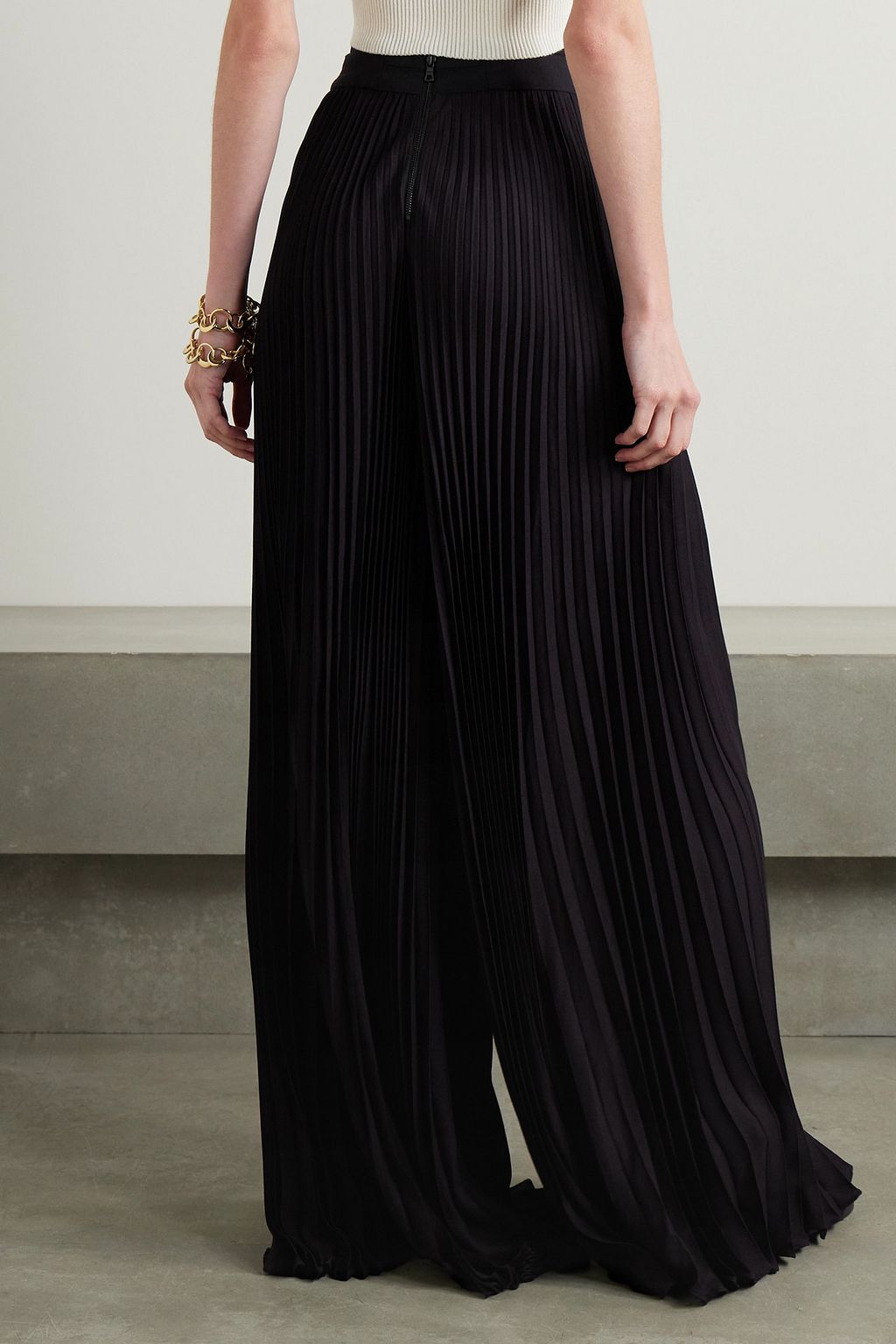 ALICE + OLIVIA بنطال Copen واسع الساقين من الكريب بكسرات