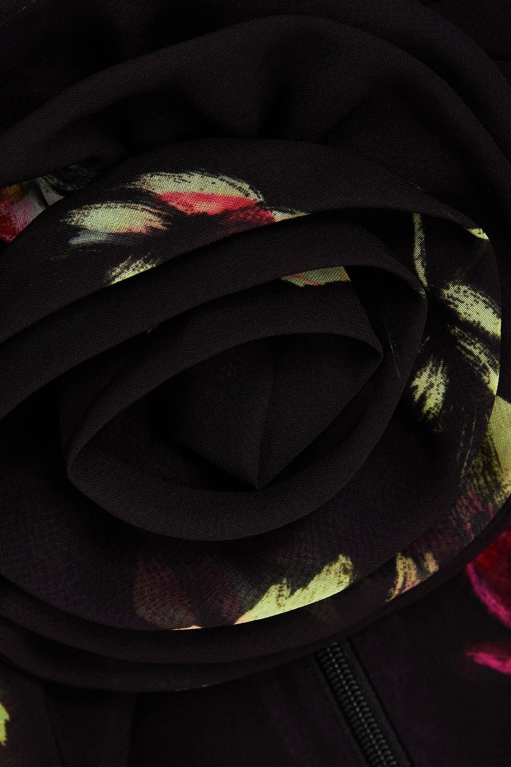 ROTATE BIRGER CHRISTENSEN بلوزة قصيرة من الفوال مزينة بطبعة الأزهار