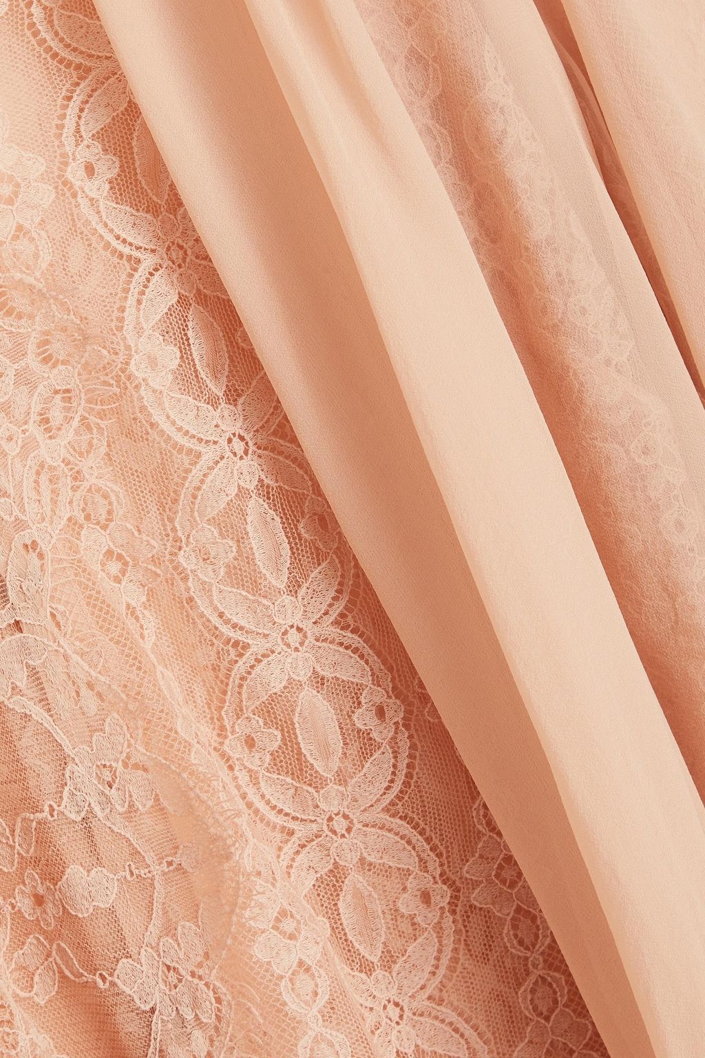 ALBERTA FERRETTI بلوزة من الدانتيل المفرّغ وقماش الفوال الحريري مزين طبقات بربطة من الأمام