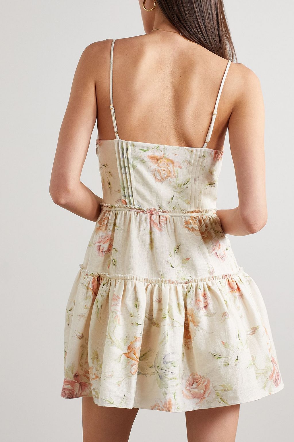 LOVESHACKFANCY فستان Maple قصير متدرّج الطبقات من الكتّان بطبعة أزهار وفتحات