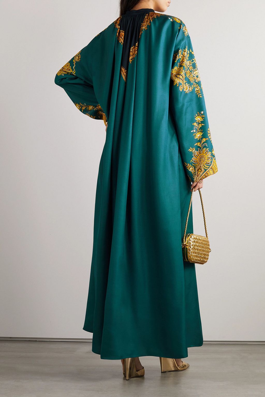 ETRO قفطان من ساتان الحرير بنقشة البيزلي