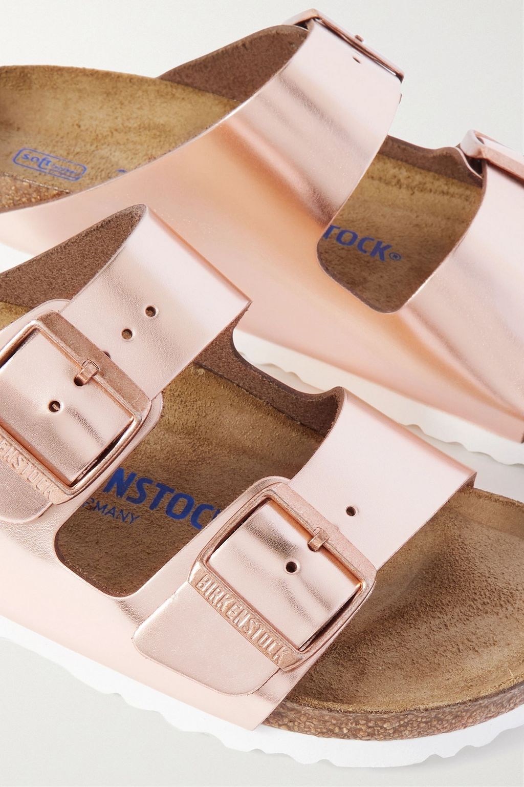 BIRKENSTOCK صندل Arizona من الجلد بلمعة معدنية