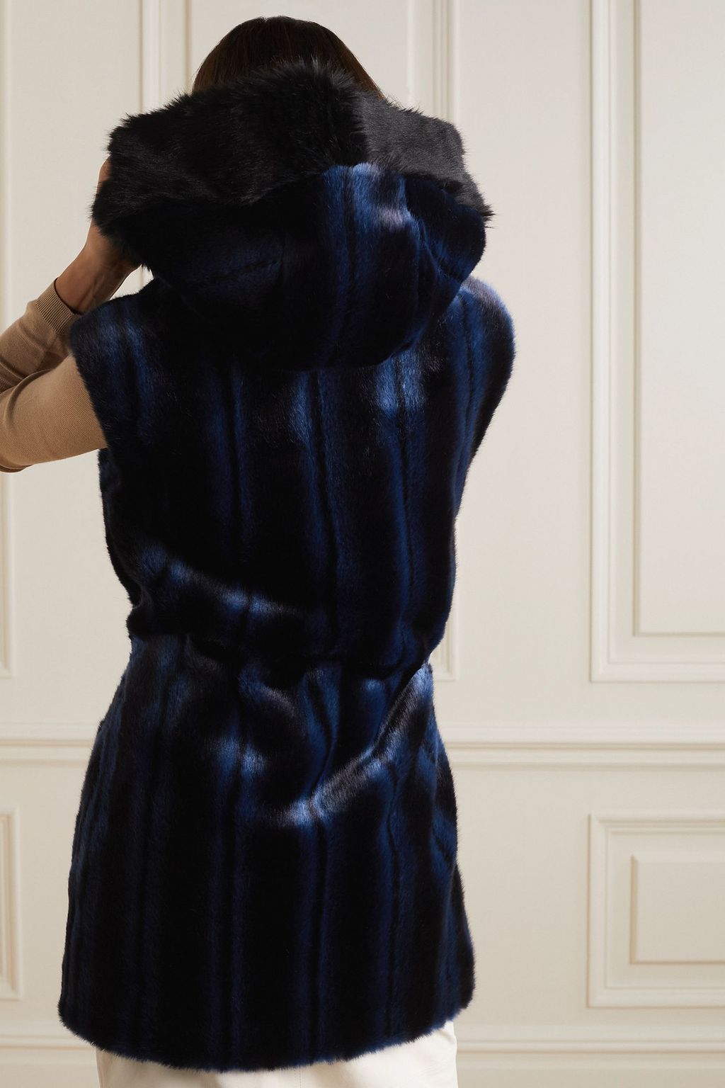 FAZ NOT FUR Skate Moss faux fur hooded vest
