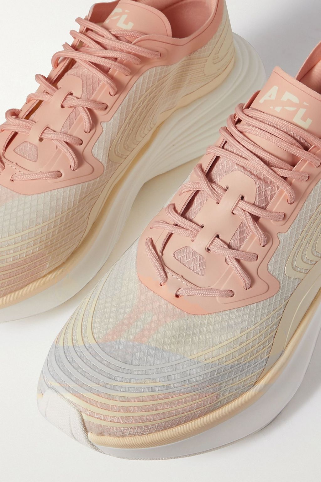 APL ATHLETIC PROPULSION LABS حذاء سنيكرز Streamline من قماش ريبستوب بحواف من المطاط