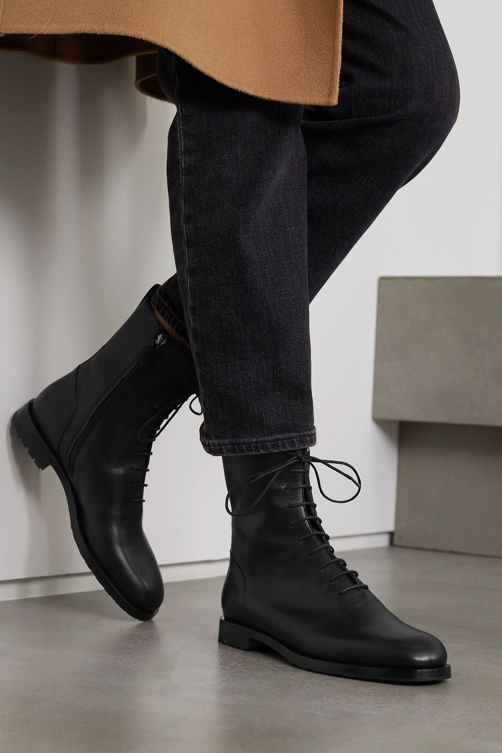 MANOLO BLAHNIK Planigia leather ankle boots