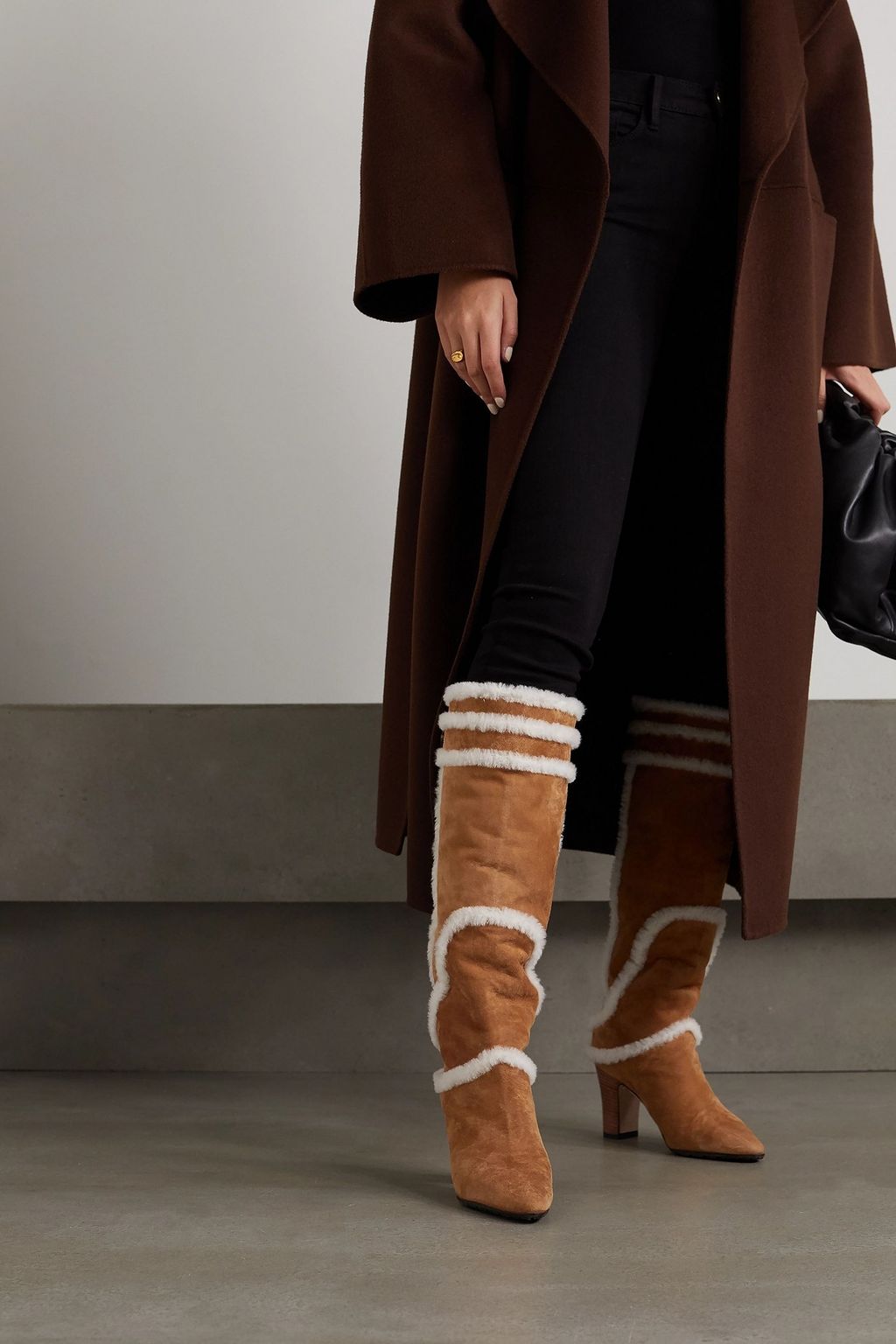 MANOLO BLAHNIK Cluntius 90 shearling-trimmed suede knee boots
