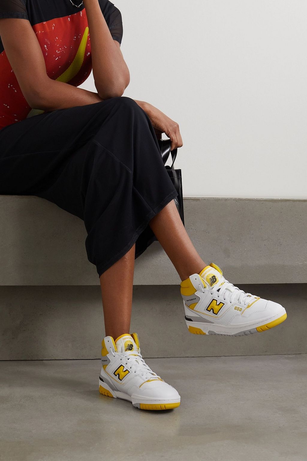 NEW BALANCE حذاء سنيكرز بطول فوق الكاحل من الجلد المخرّم