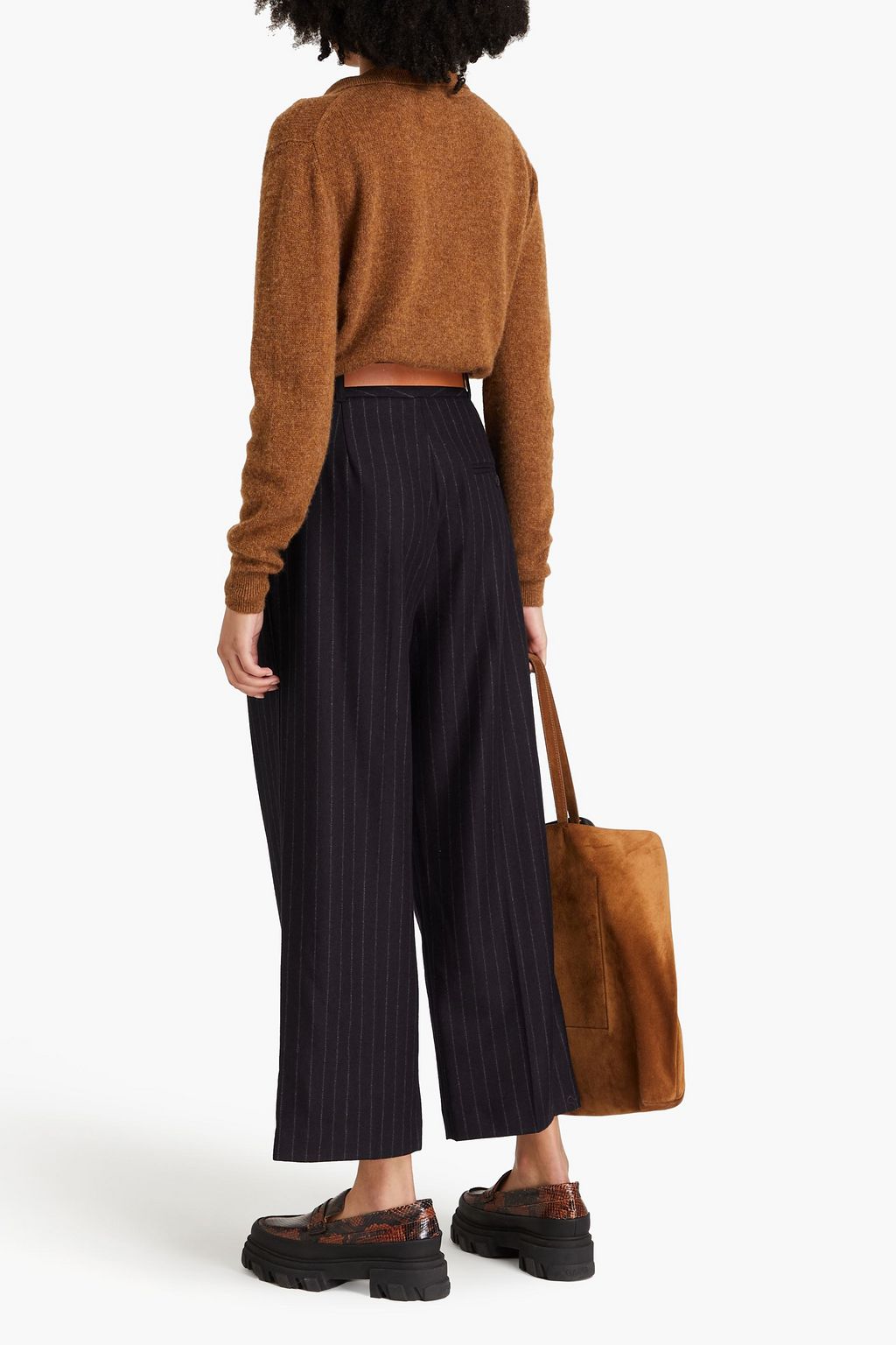 3.1 PHILLIP LIM بنطلون قصير من صوف فلانيل بقصة أرجل واسعة بتصميم مقلّم