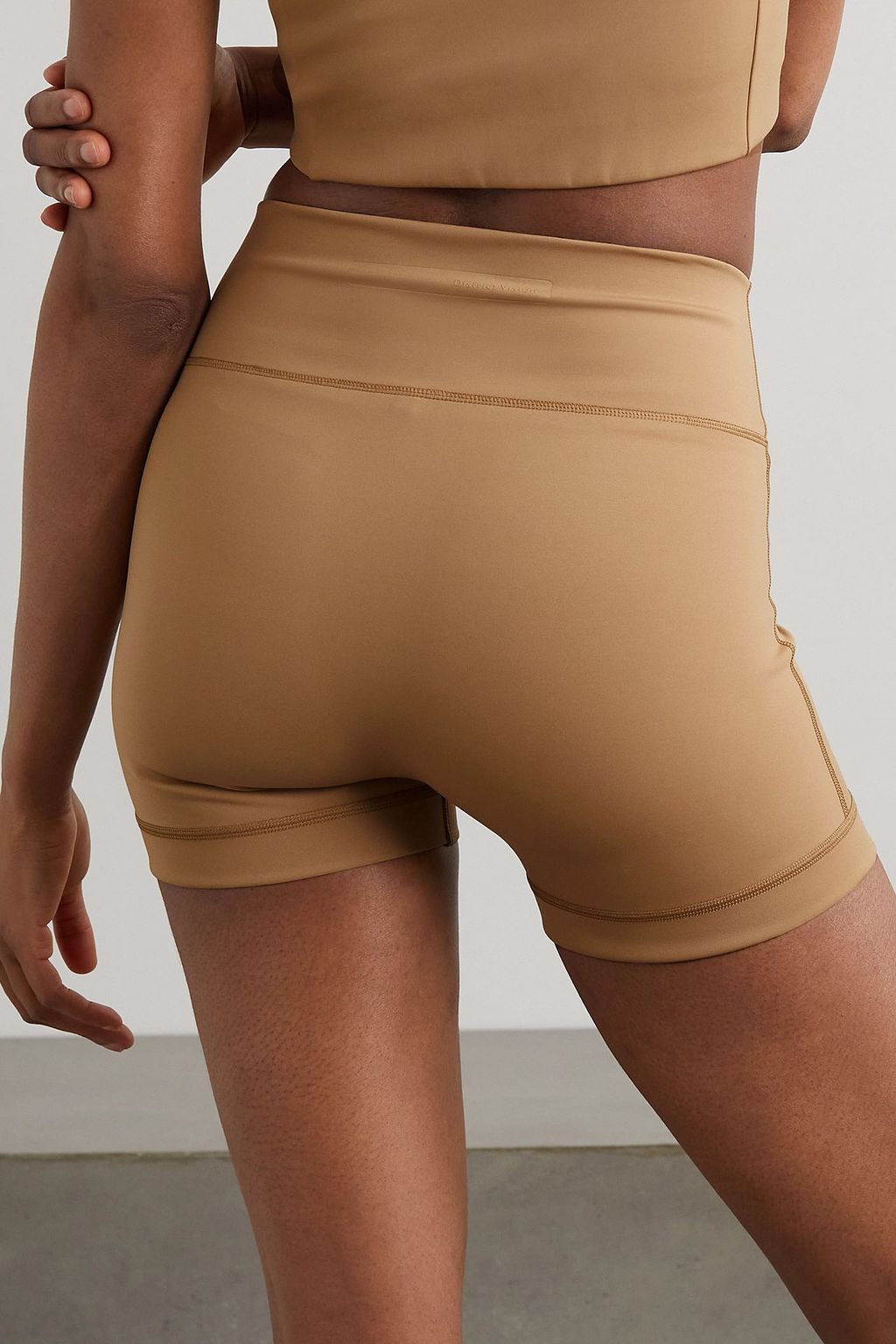 DISTRICT VISION Shala stretch shorts