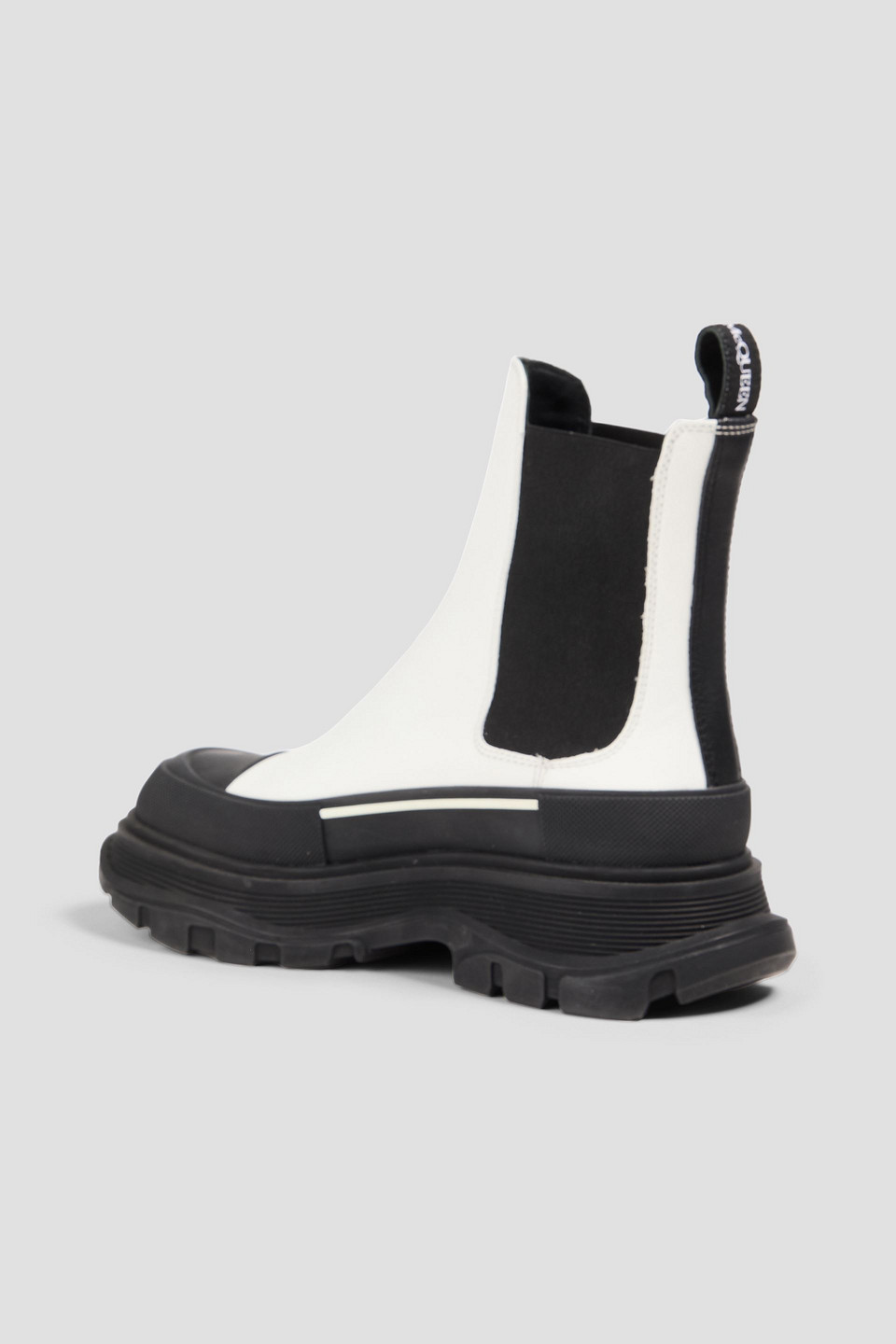 Alexander Mcqueen Tread Slick Leather Chelsea Boots In White