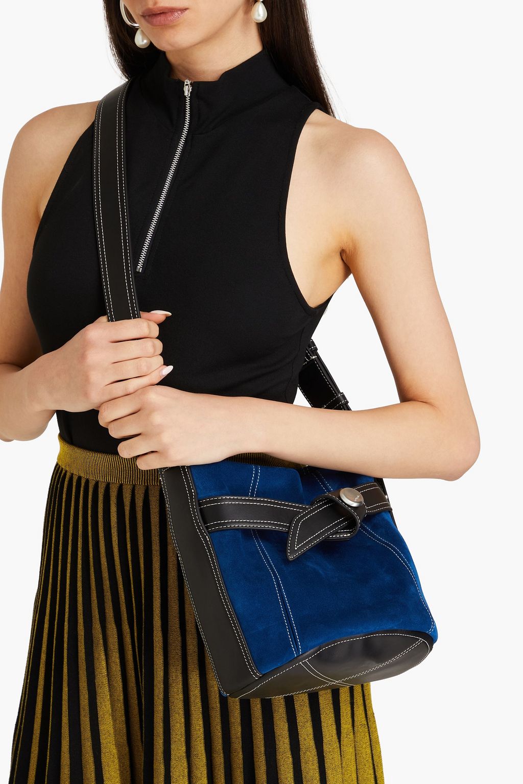 3.1 PHILLIP LIM حقيبة باكيت من الجلد وجلد السويد