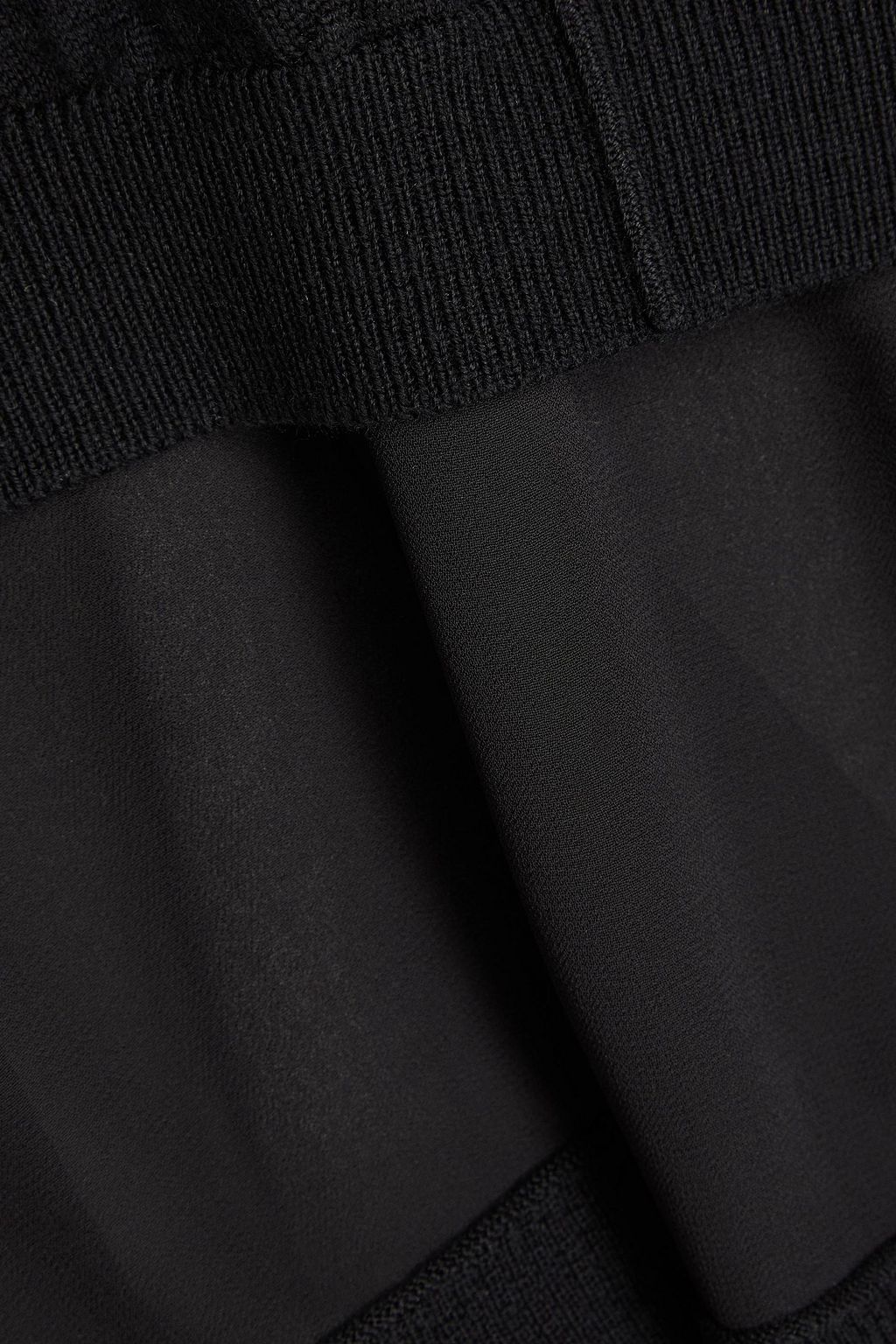 3.1 PHILLIP LIM بلوزة من مزيج الصوف بقِطع محاكة بجانب بعضها البعض من الجورجيت