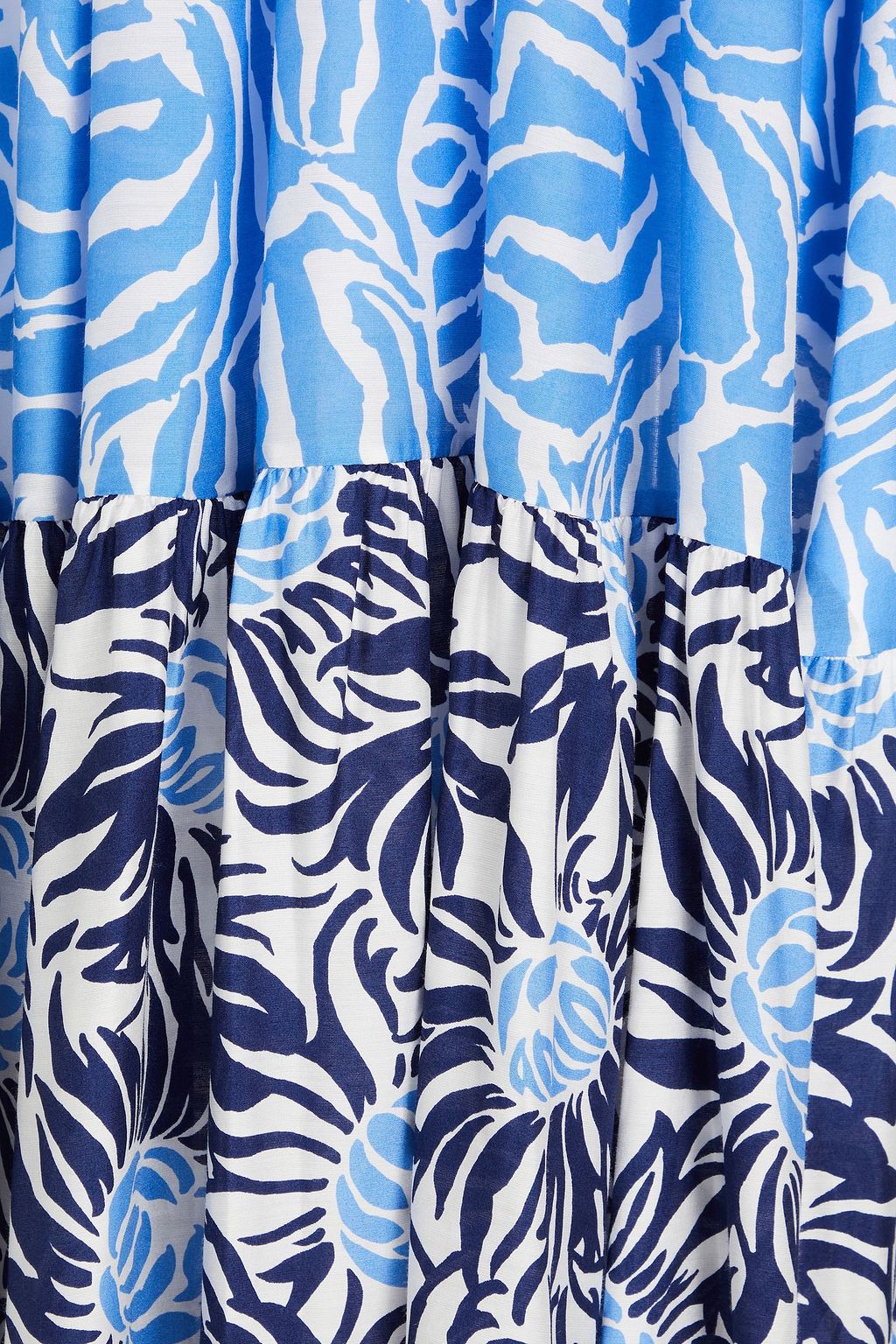 DIANE VON FURSTENBERG فستان "بوريس" متوسط الطول من الساتين بطبقات متدرجة مزين بطبعة الأزهار