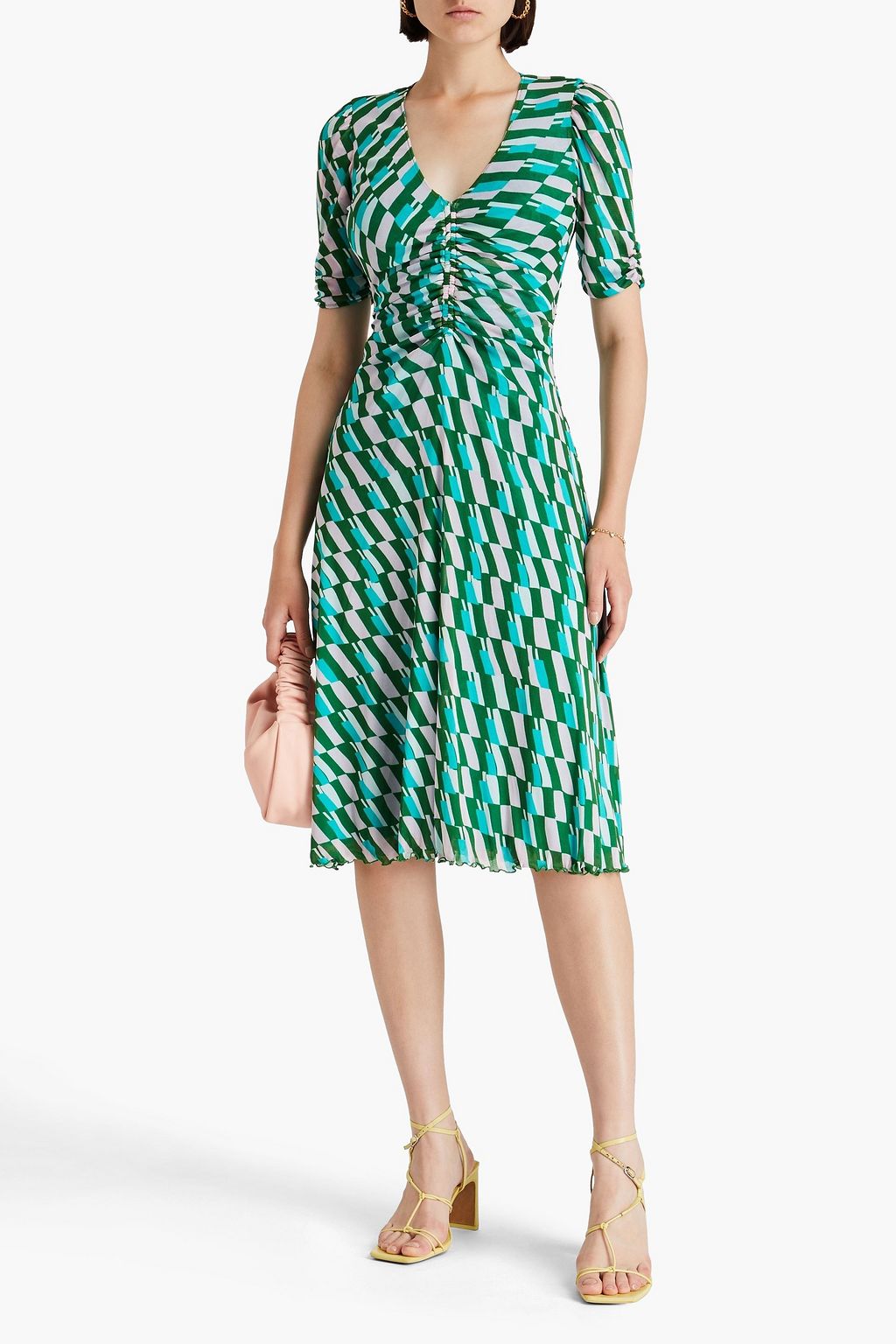 DIANE VON FURSTENBERG فستان من شبك مطاط بتاثير مزموم مزين بطبعات