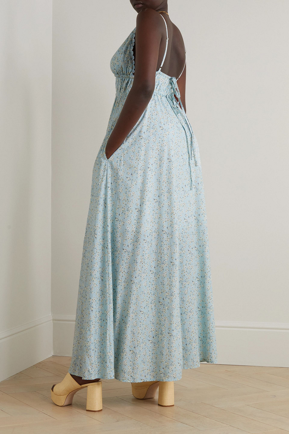  Peony Swimwear - Vacation Maxikleid Aus Einer Biobaumwoll-ecovero™-mischung Mit Blumenprint Und Wellenkanten - Blau - S 