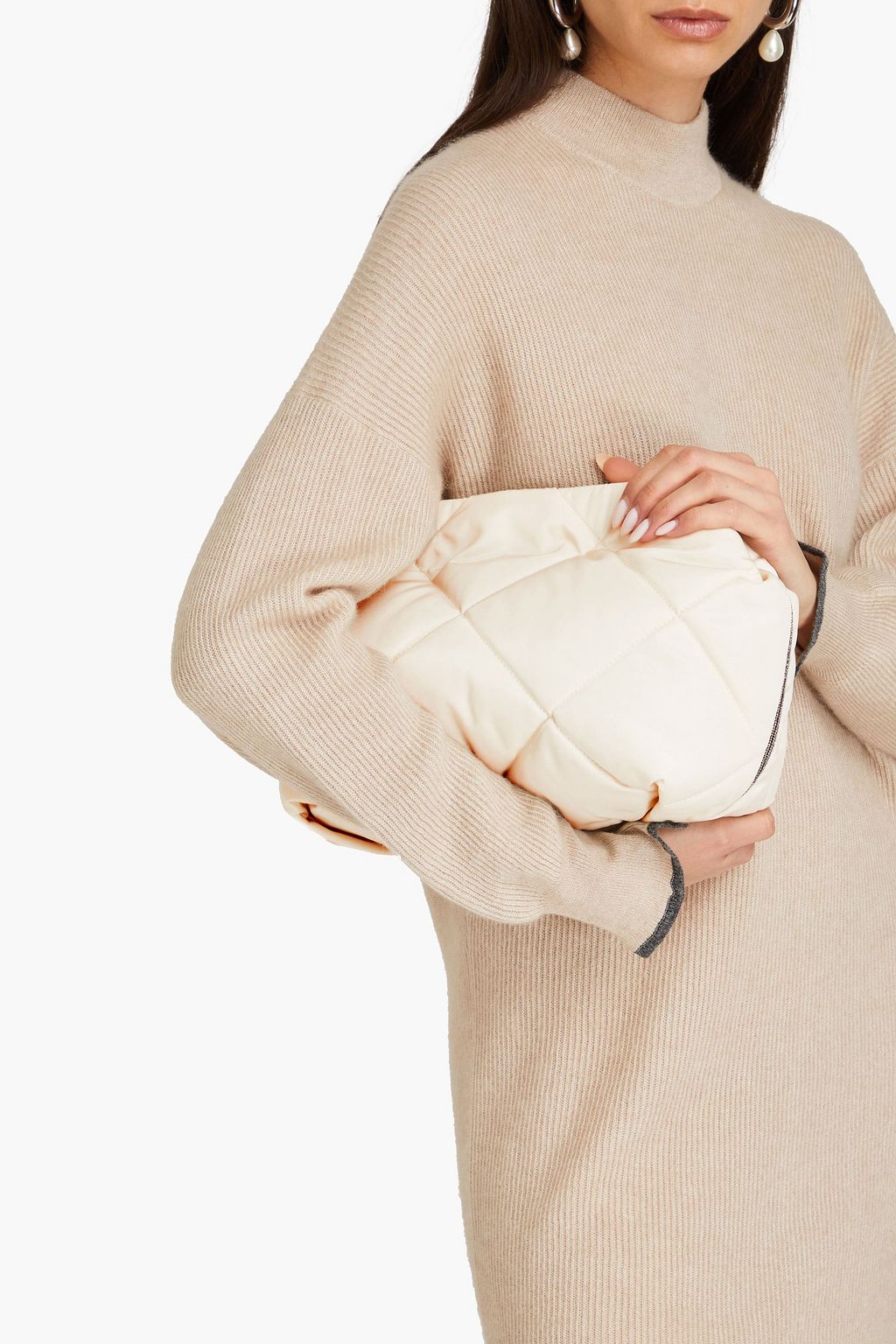 BRUNELLO CUCINELLI حقيبة كتف مصنوعة من قماش عازل بتصميم مبطّن