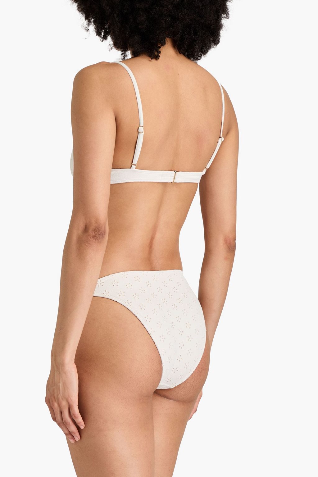 PEONY SWIMWEAR توب بيكيني مُدعّم بأسلاك سفلية ومزين بطبعة أزهار وتطريز إنجليزي