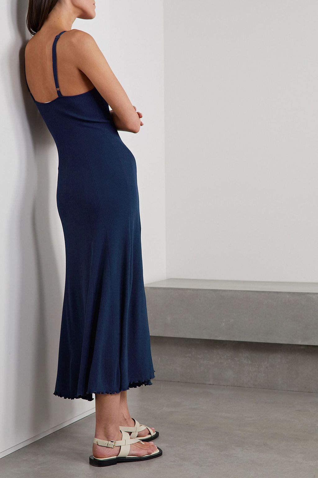 LIVE THE PROCESS Malia Midikleid aus Rippstrick