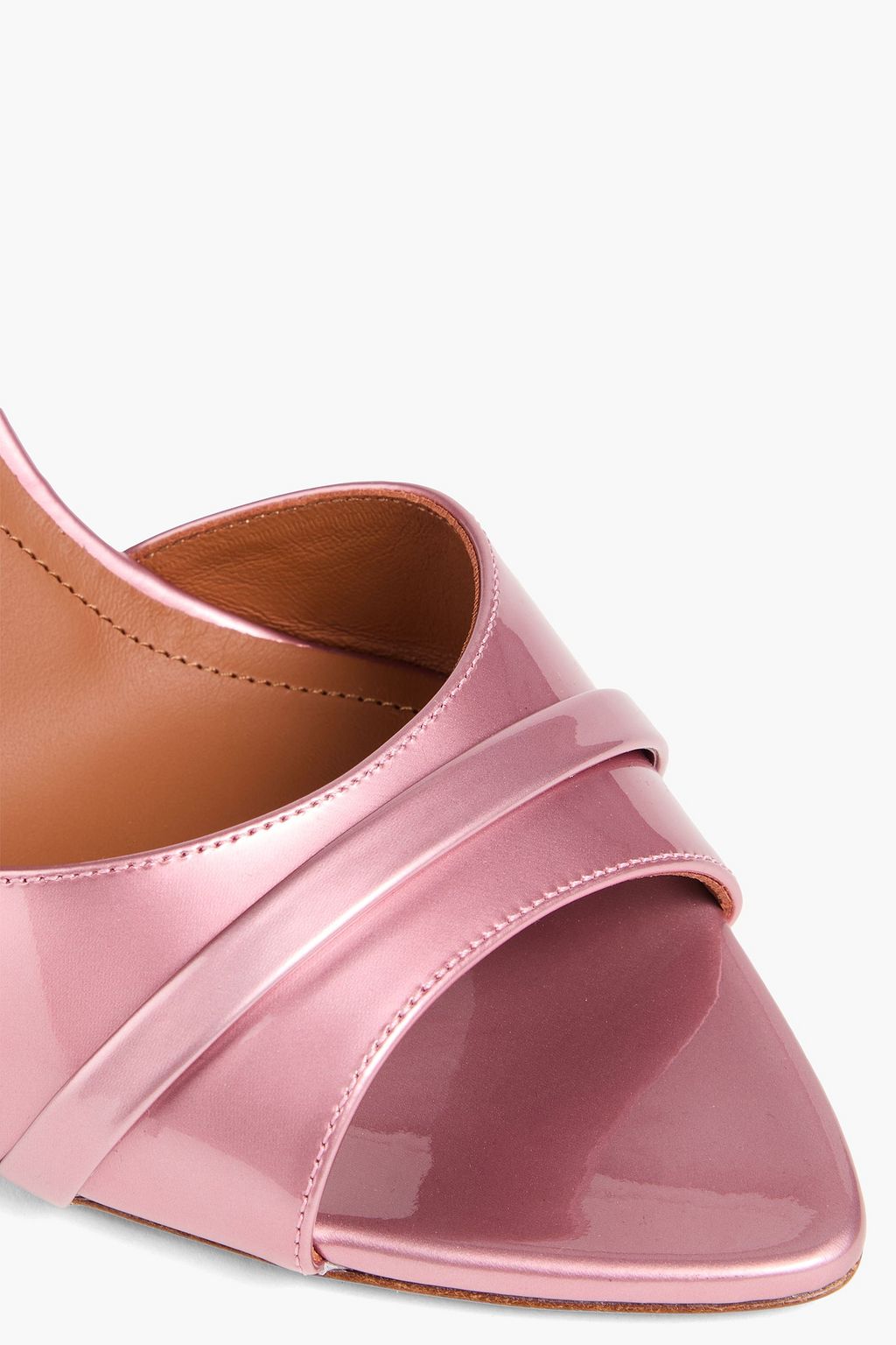 MALONE SOULIERS صندل من الجلد بلون معدني