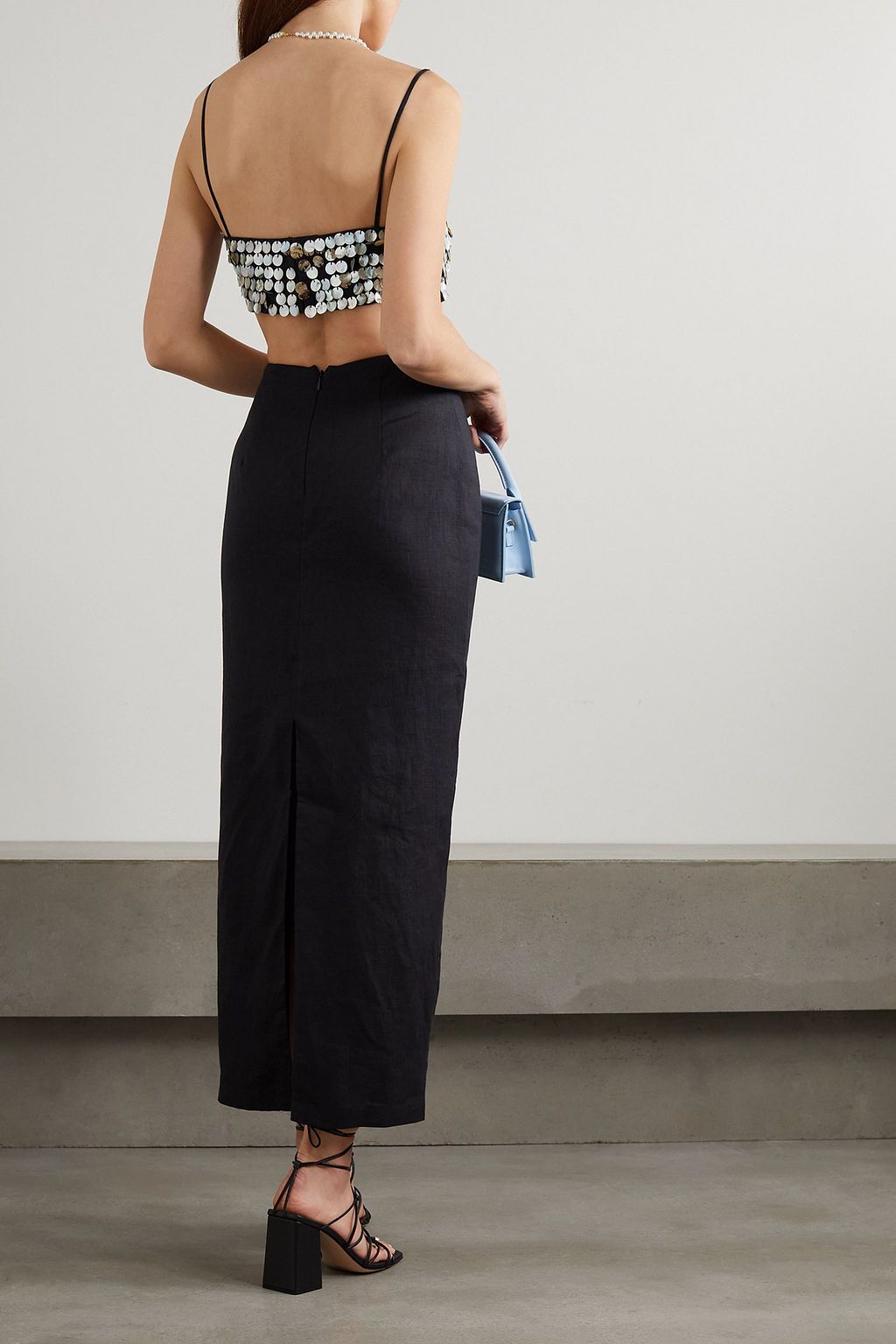 STAUD Jada Maxikleid aus Leinen mit Muschel-Verzierungen und Cut-outs