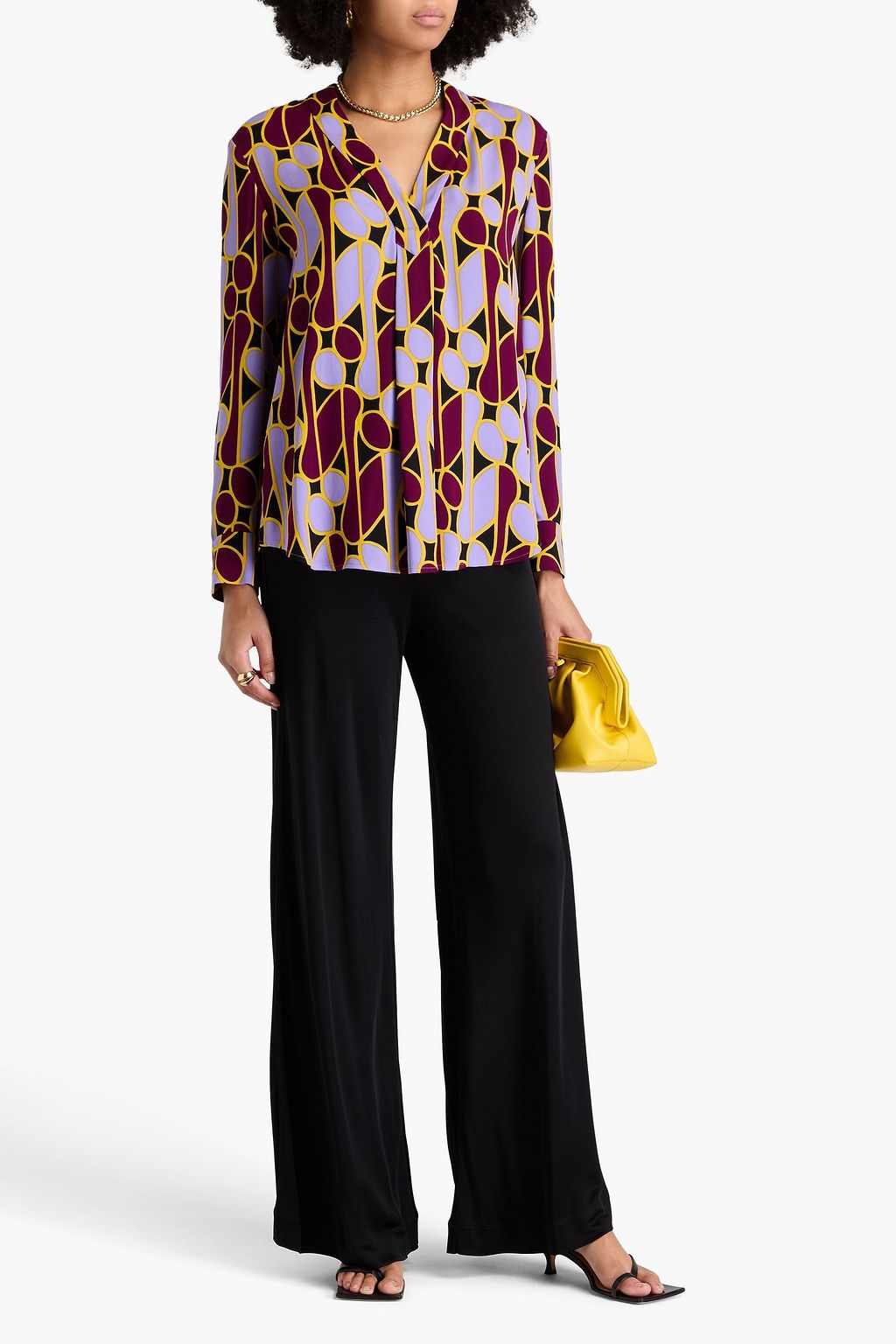 DIANE VON FURSTENBERG بلوزة "سانورا" من الكريب مزينة بكسرات وبطبعات